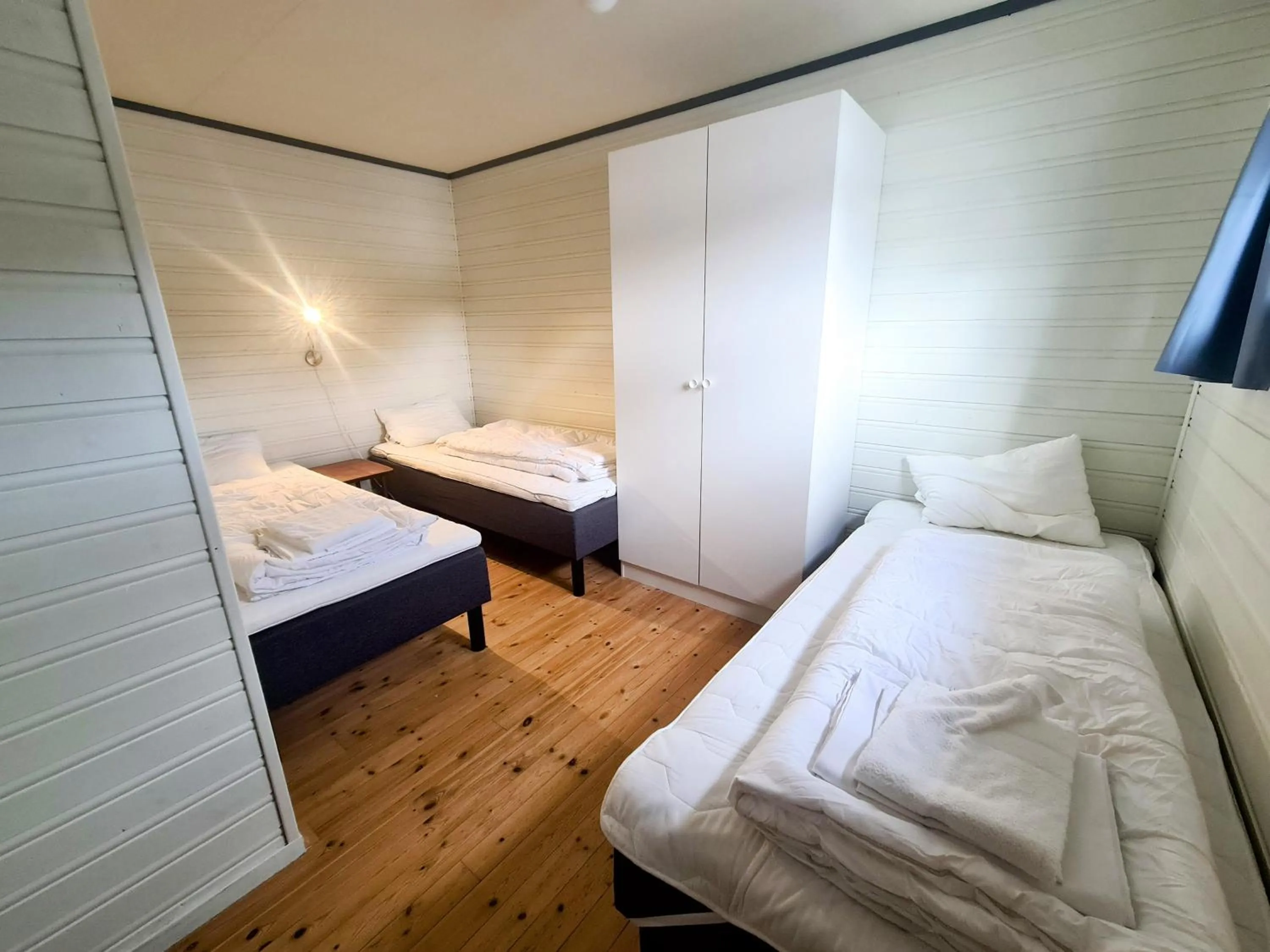 Bed in Lydersen Rorbuer Budget Hostel & Private Apartments