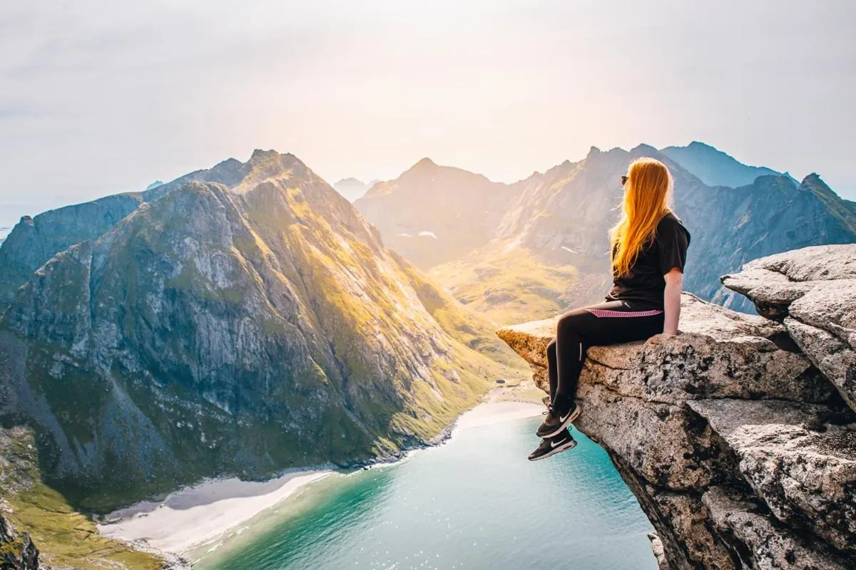 Day in Lydersen Rorbuer Budget Hostel & Private Apartments