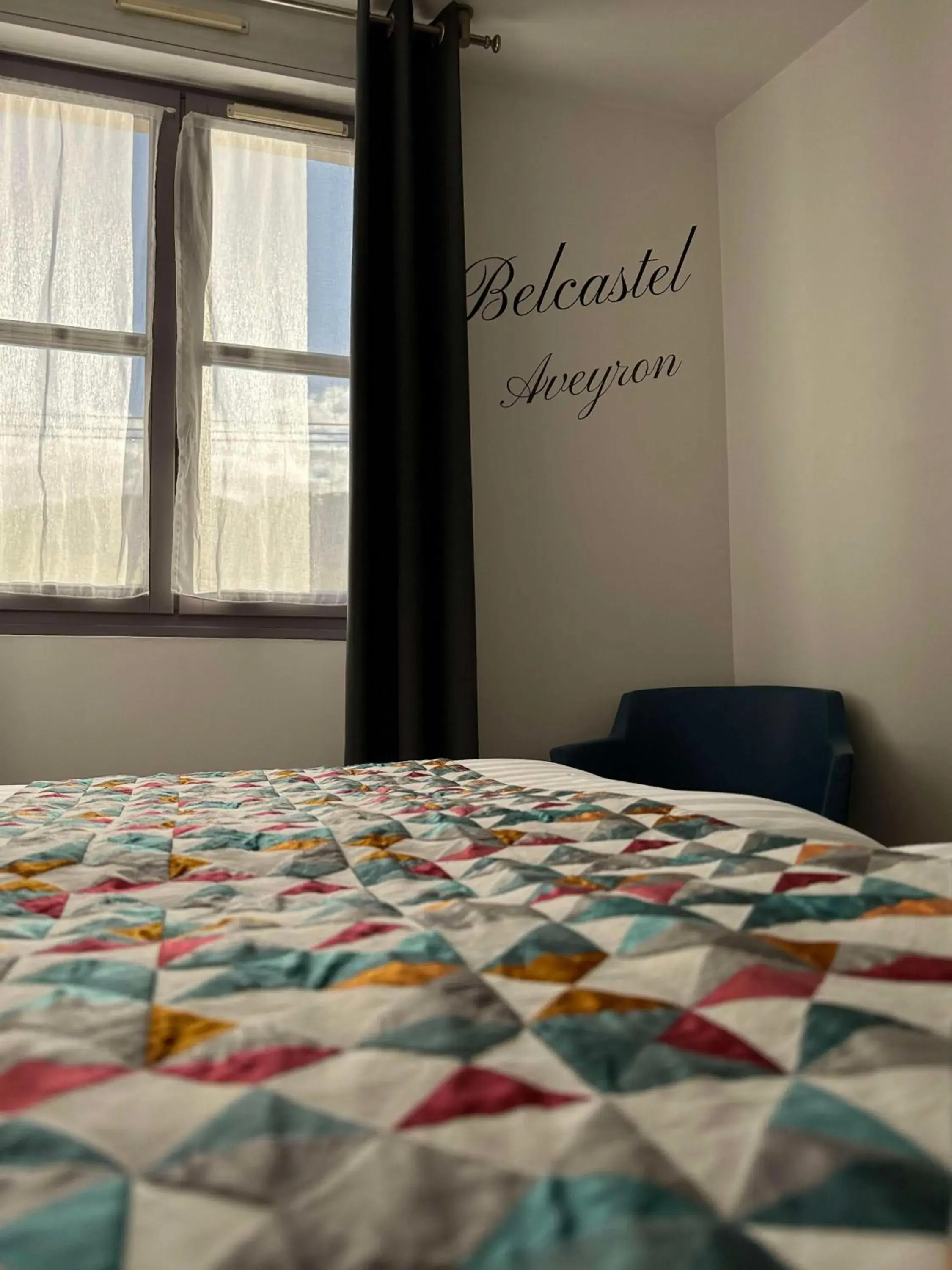 Bedroom, Bed in Best Western Le Pont d'Or Bedroom, Bed in Best Western Le Pont d'Or