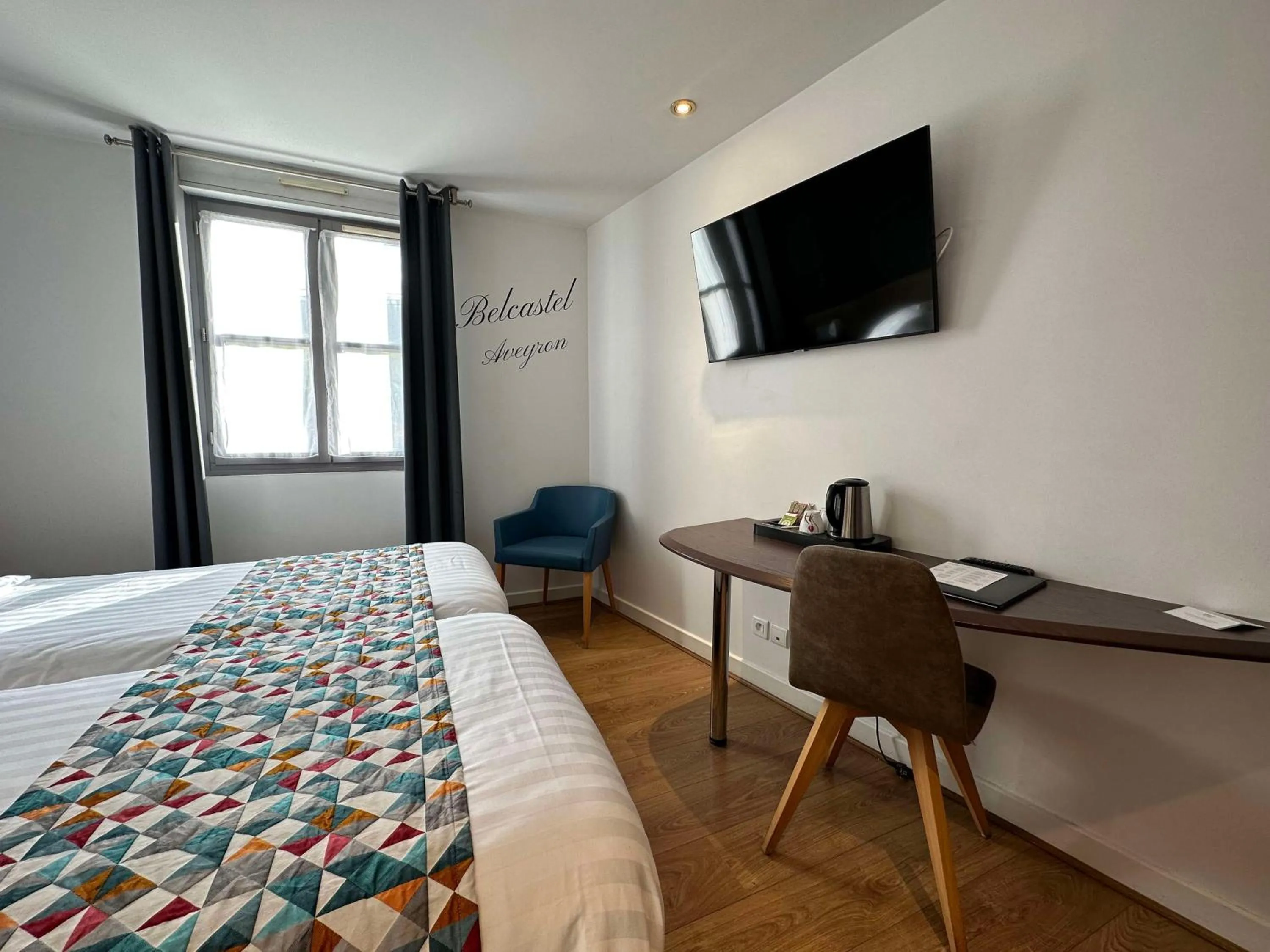 Other, Bed in Best Western Le Pont d'Or