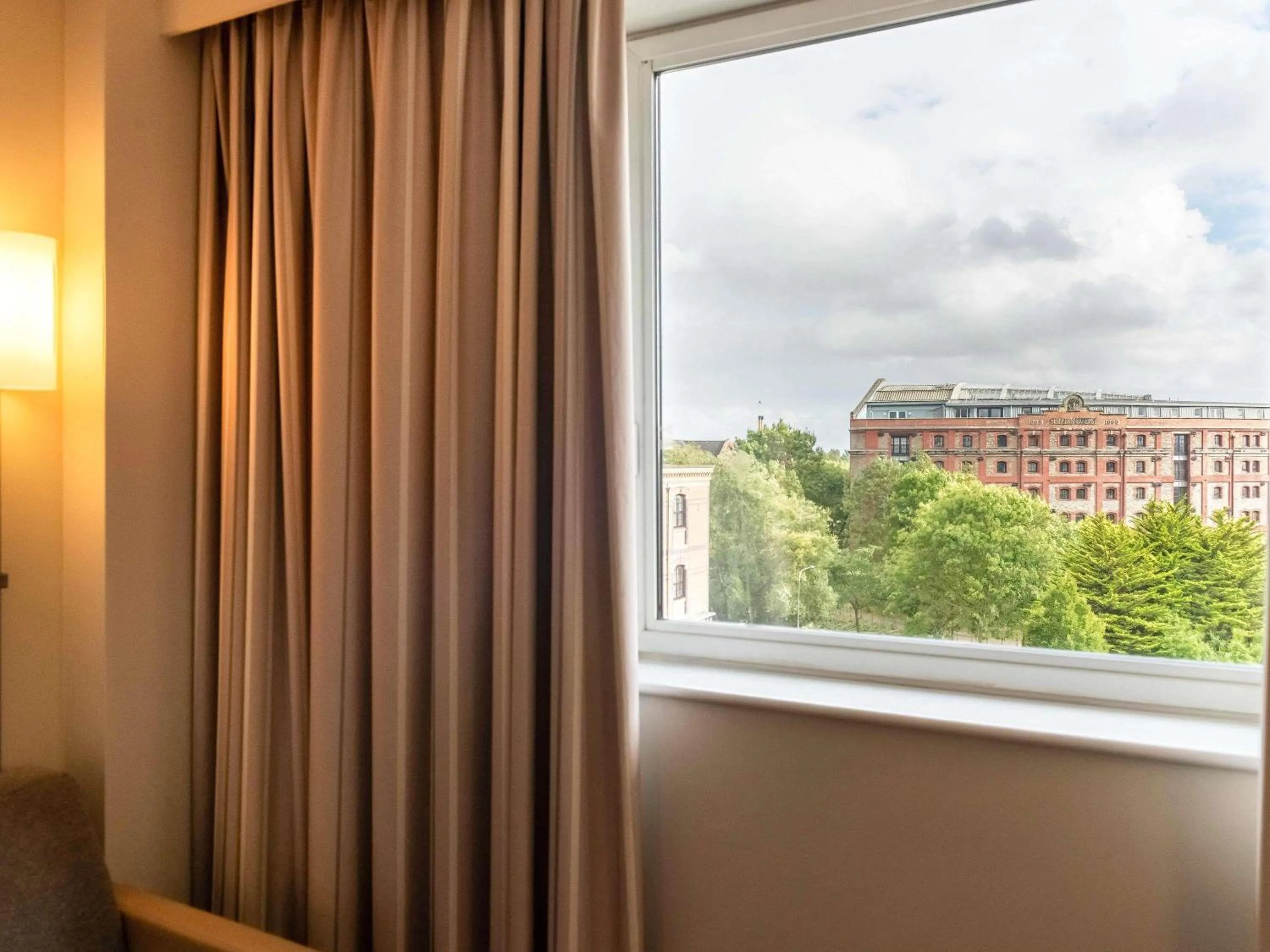 Bedroom in Novotel Cardiff Centre
