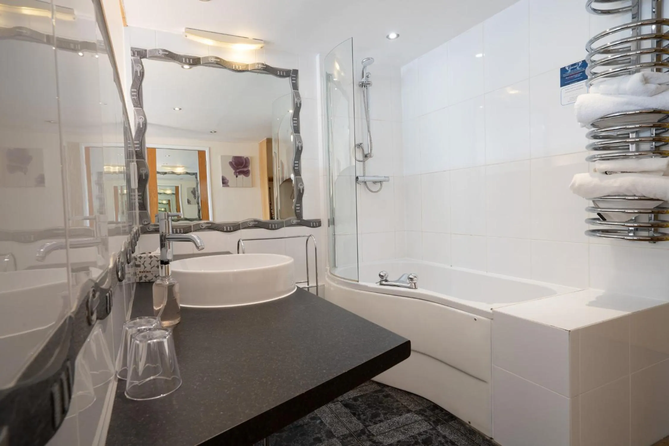 Bathroom in Skipton Hotel - formerly known as Hotel Rendezvous-Skipton