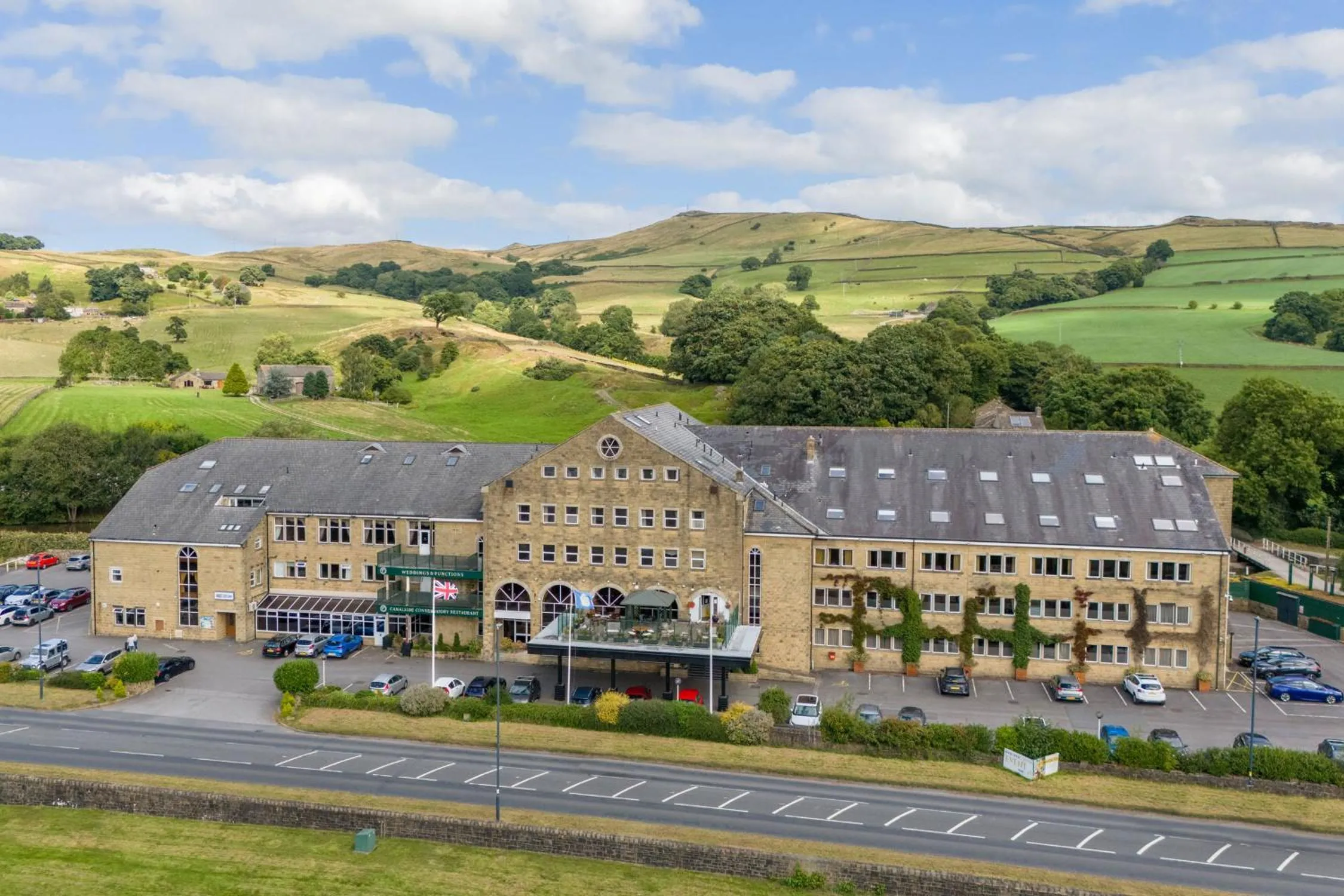 Property building in Skipton Hotel - formerly known as Hotel Rendezvous-Skipton