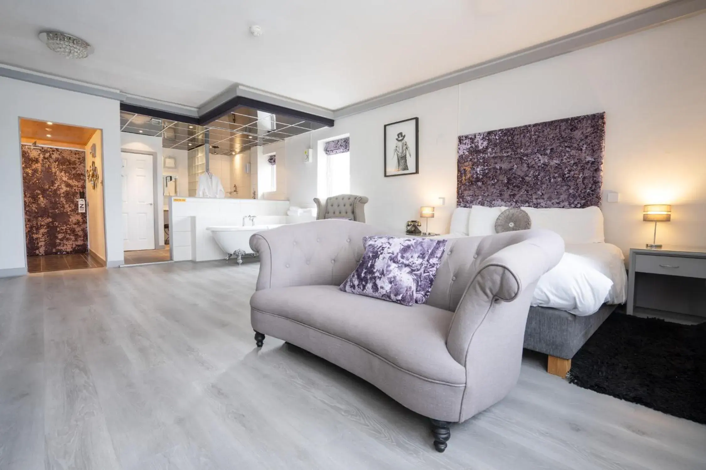 Bedroom, Bed in Skipton Hotel - formerly known as Hotel Rendezvous-Skipton Bedroom, Bed in Skipton Hotel - formerly known as Hotel Rendezvous-Skipton