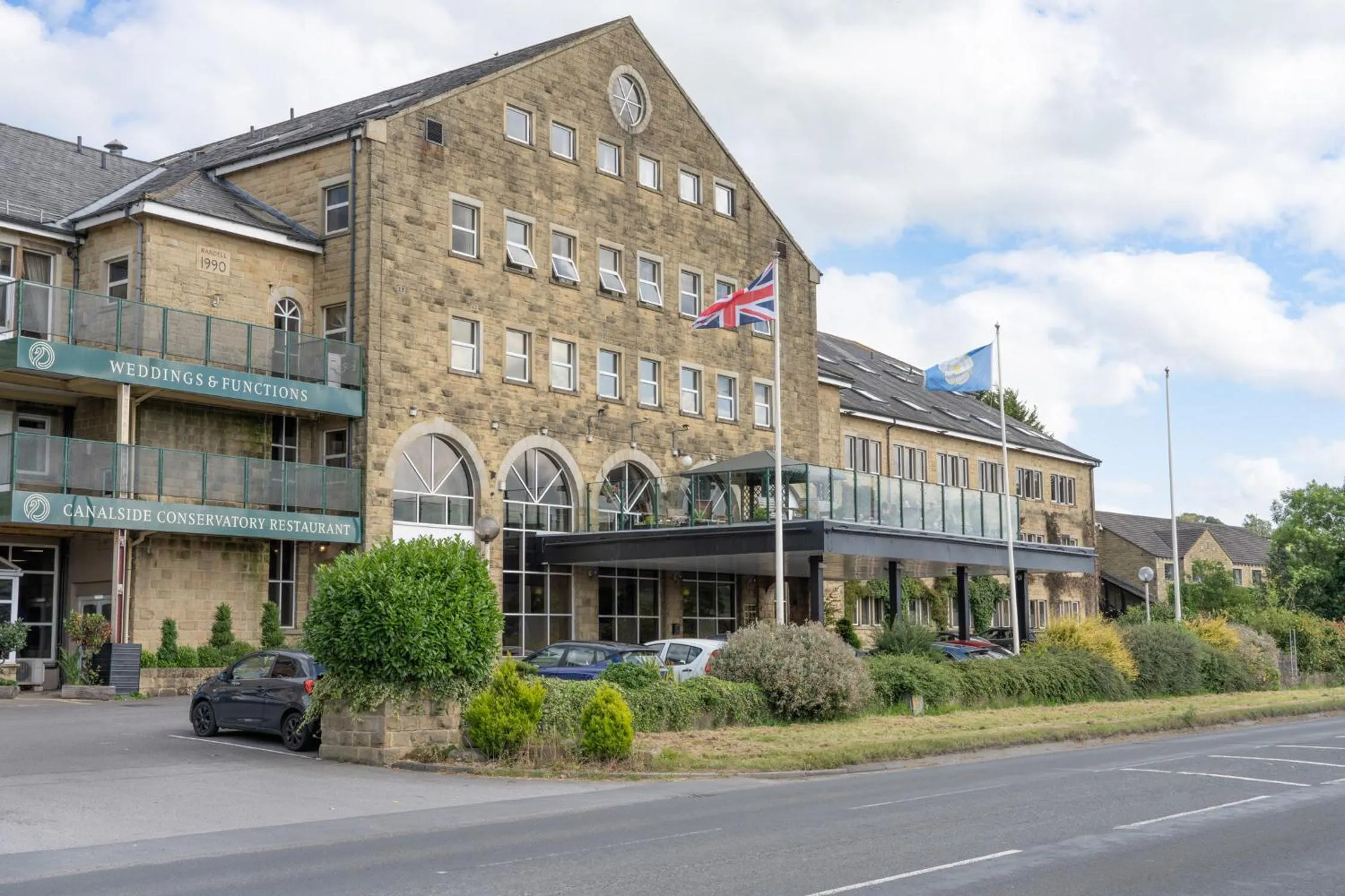 Property building in Skipton Hotel - formerly known as Hotel Rendezvous-Skipton
