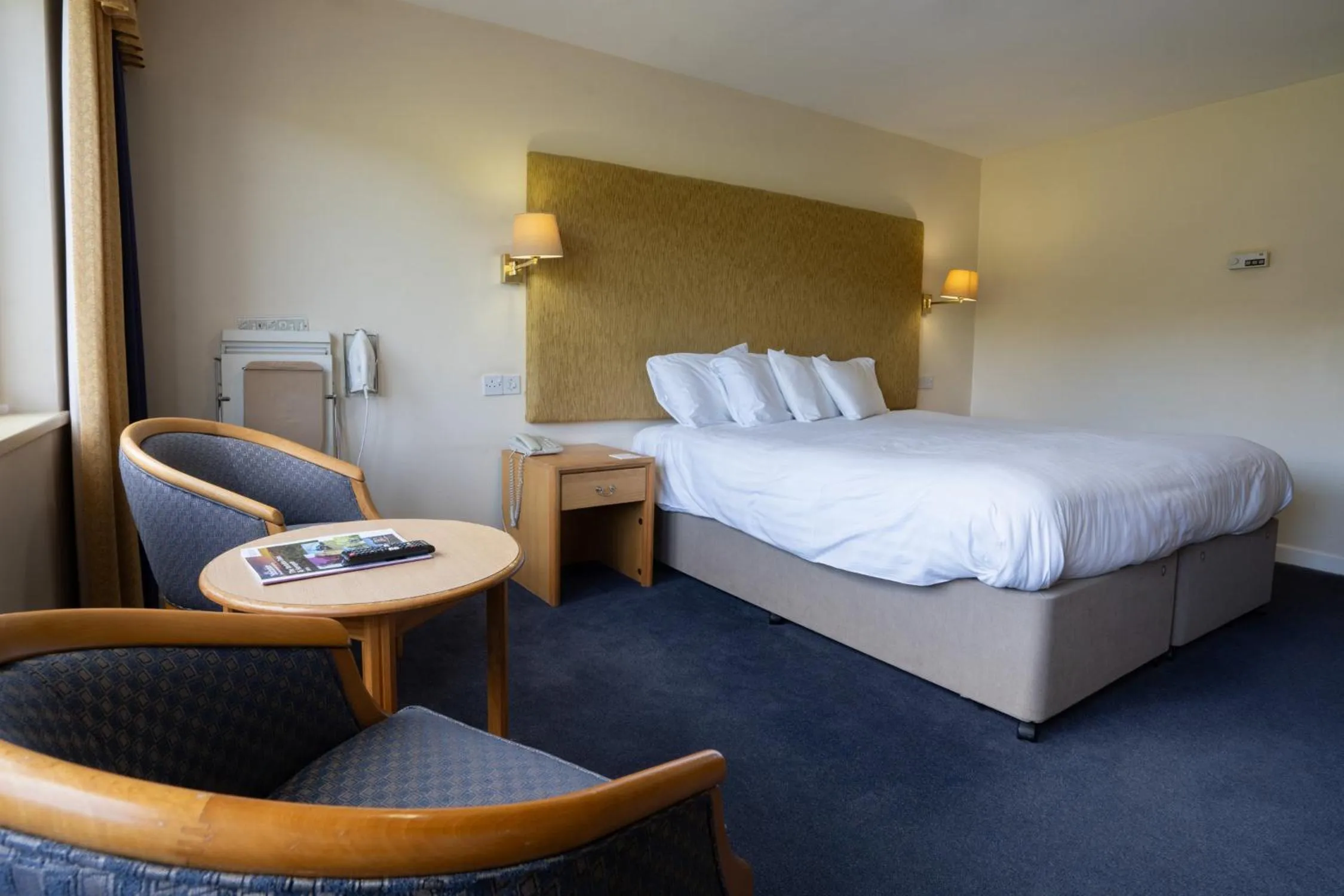 Bedroom, Bed in Rendezvous At Skipton