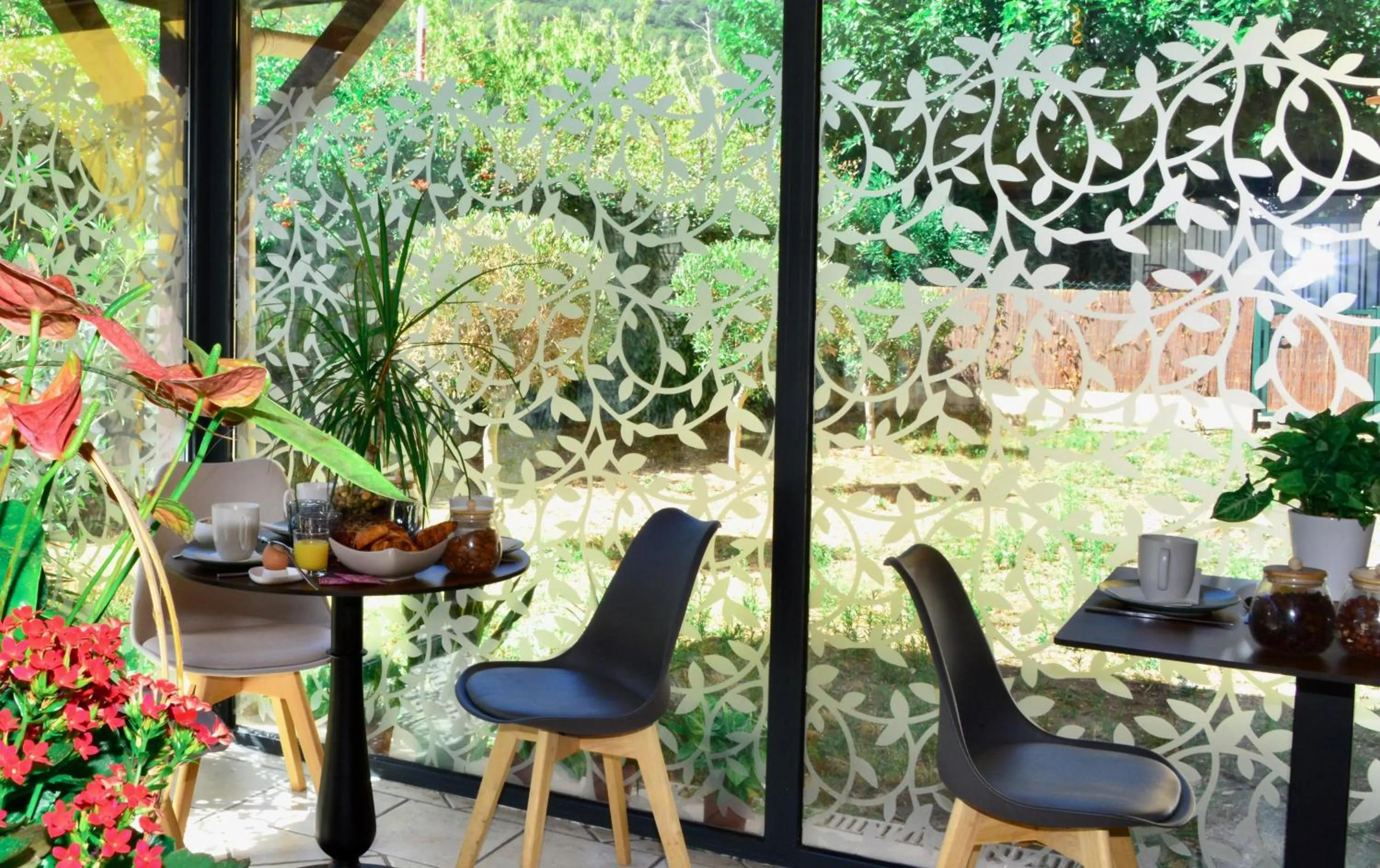 Breakfast in Sure Hotel by Best Western Gemenos en Provence