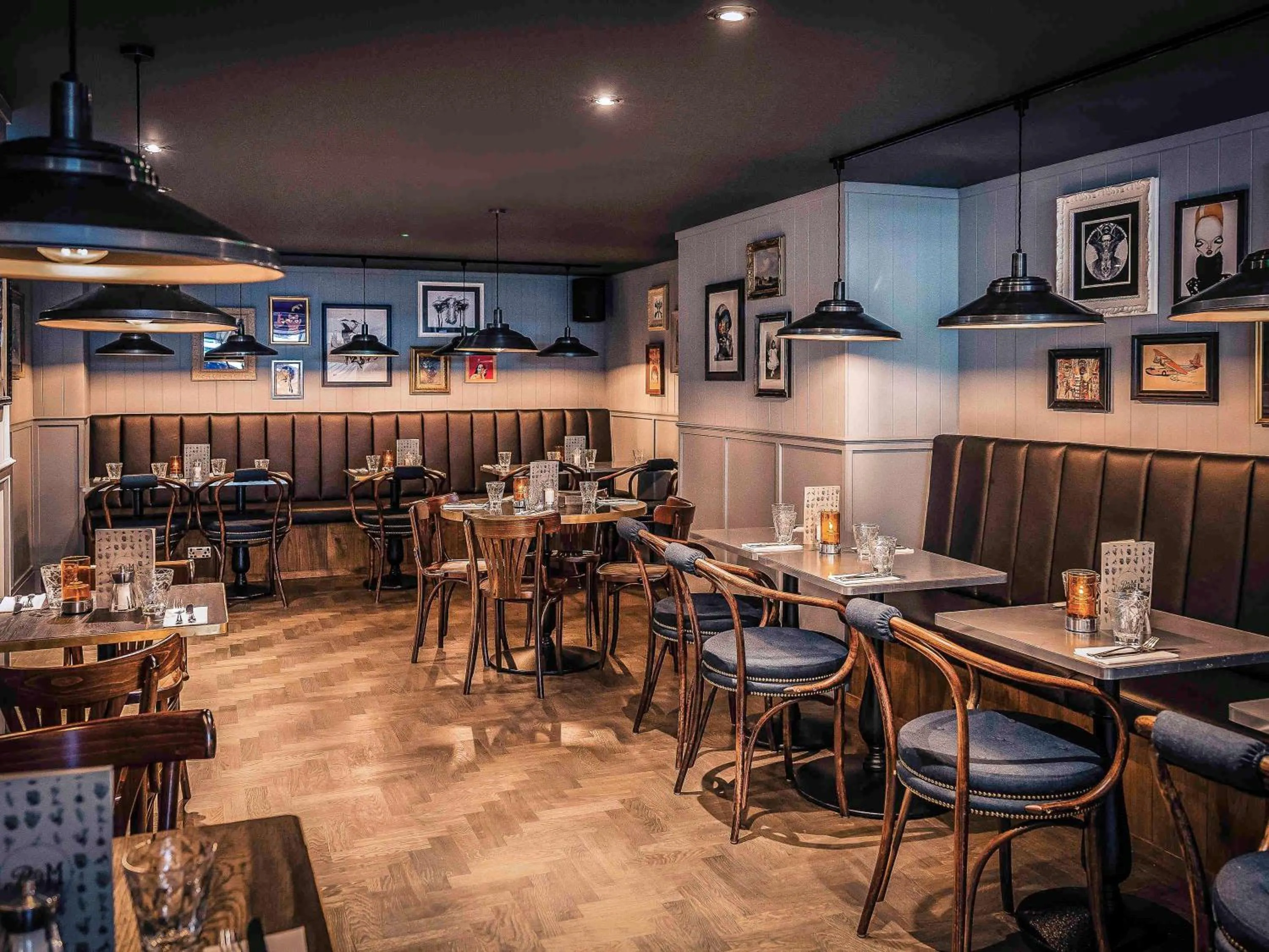 Restaurant/Places to Eat in Mercure Brigstow Bristol