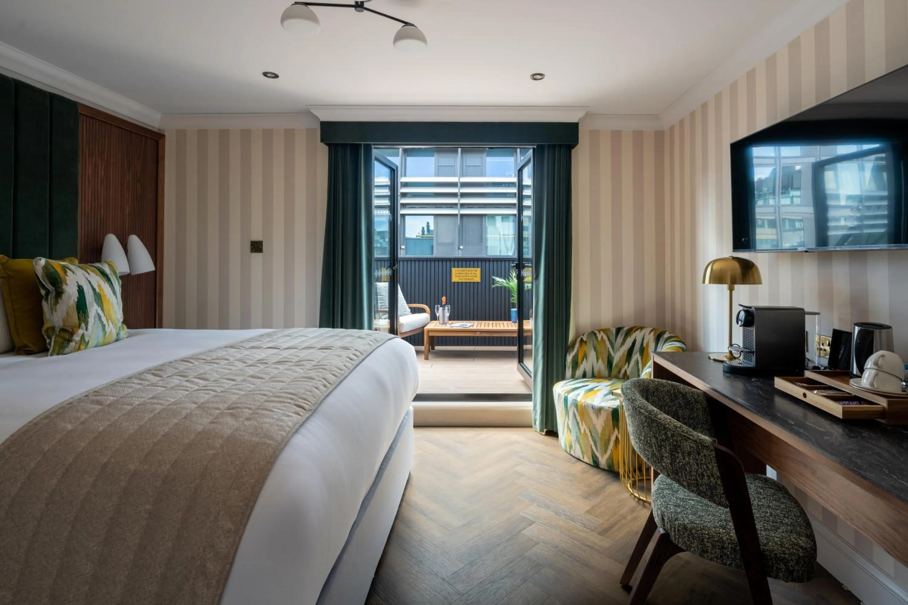 Bedroom, Bed in The Chamberlain