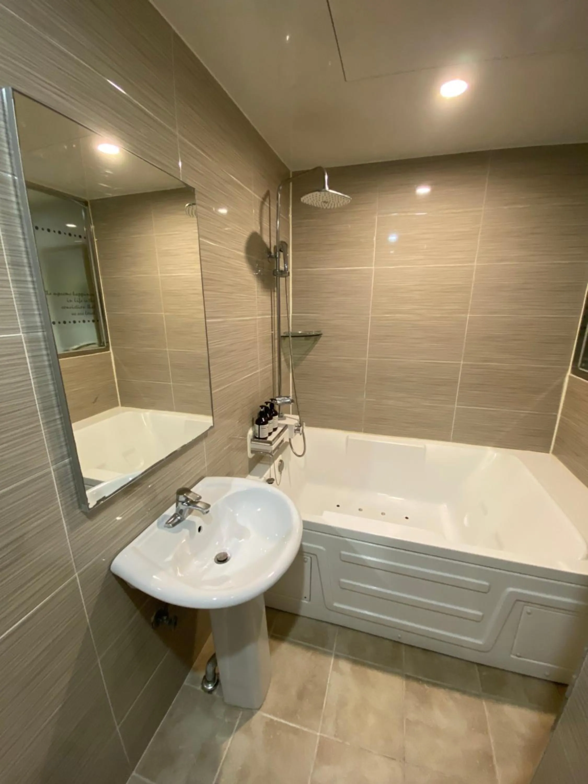 IDEA Hotel
