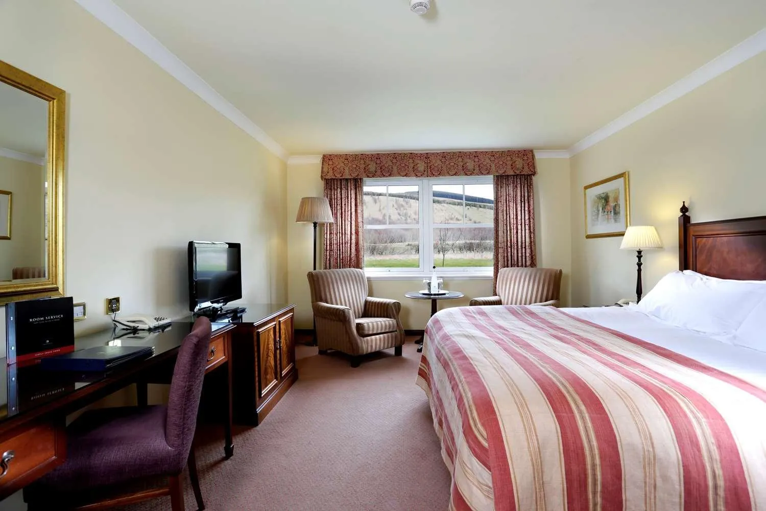 Bedroom, Bed in Macdonald Cardrona Hotel, Golf & Spa