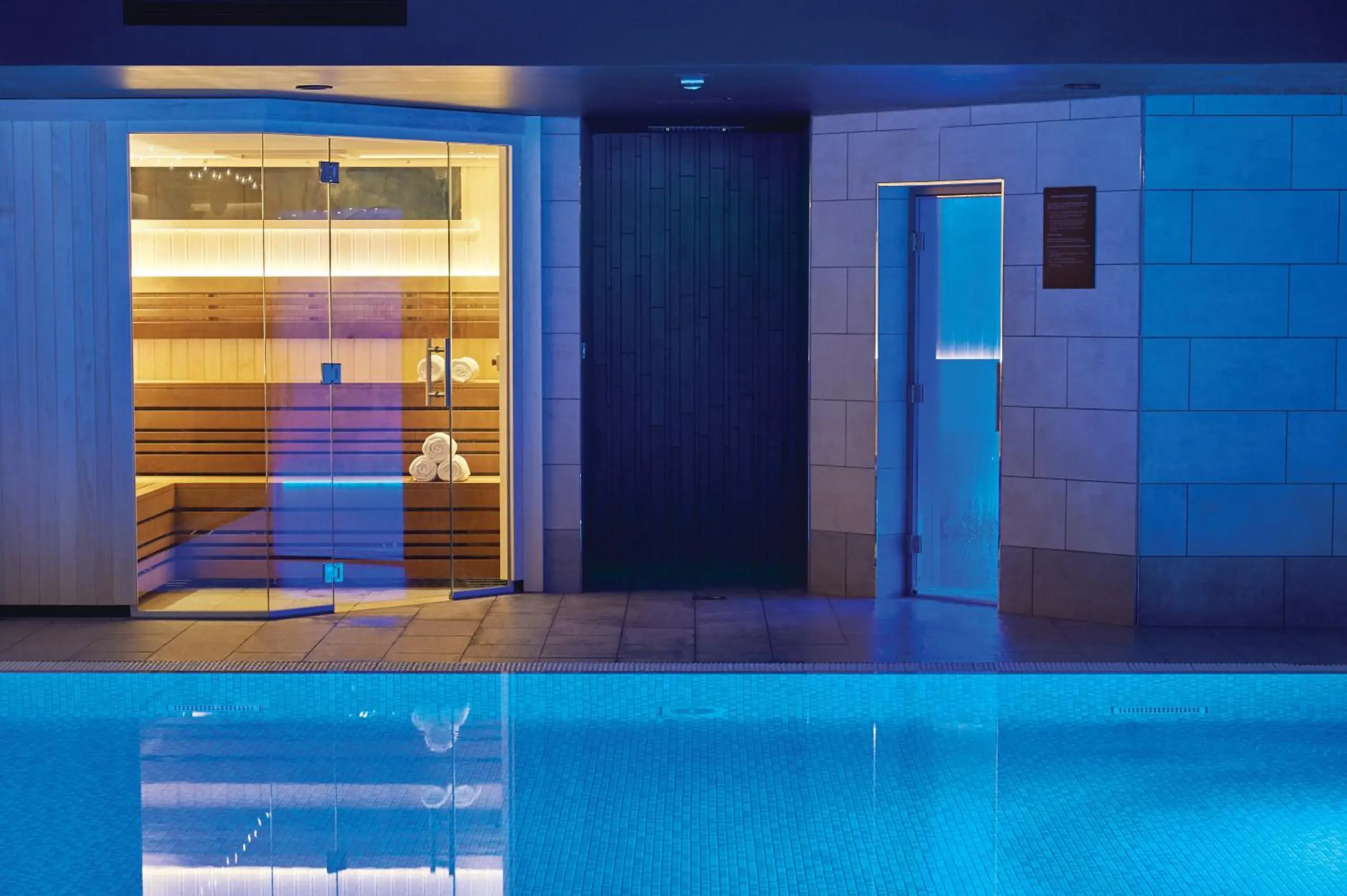 Swimming pool in Kimpton Charlotte Square by IHG Swimming pool in Kimpton Charlotte Square by IHG