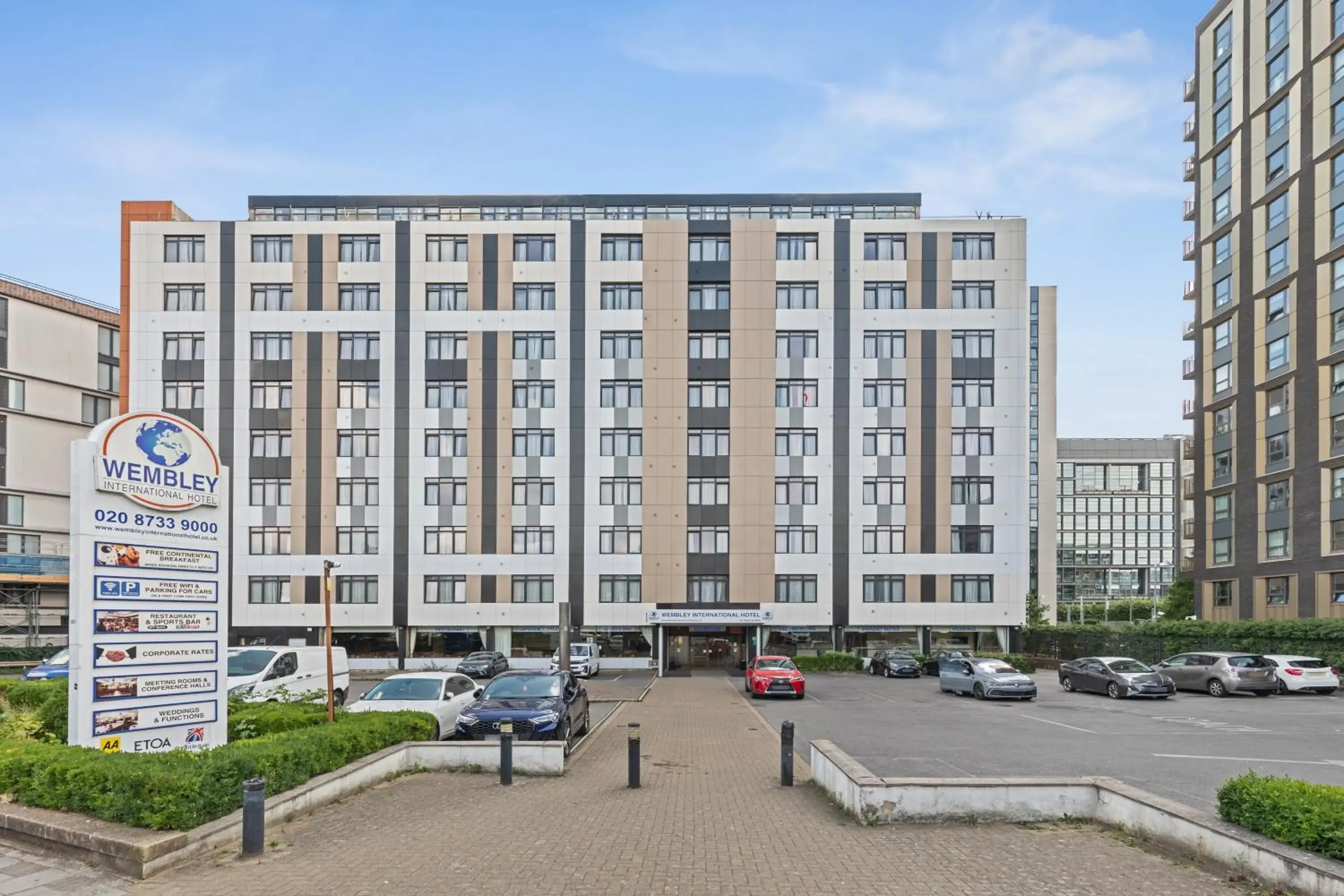 Property building in London - Wembley International Hotel Property building in London - Wembley International Hotel