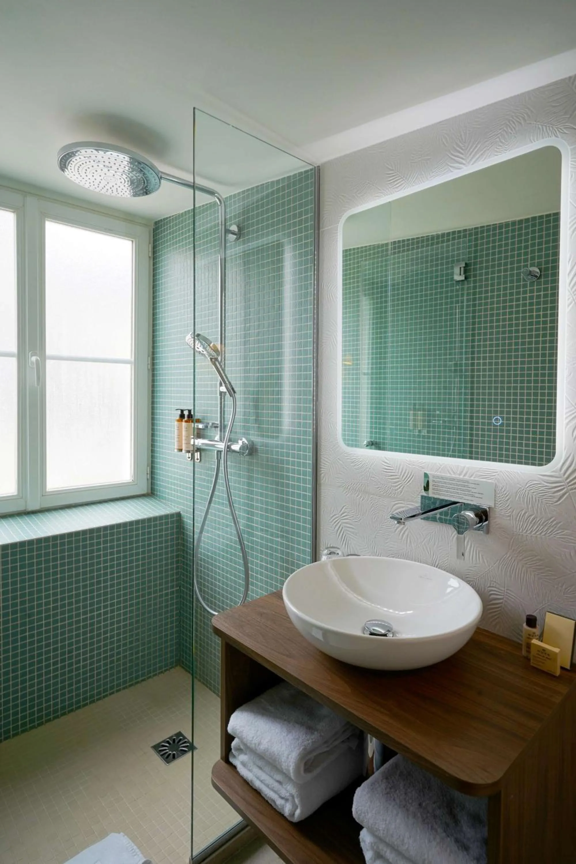 Bathroom in Hôtel Littéraire Arthur Rimbaud, BW Signature Collection