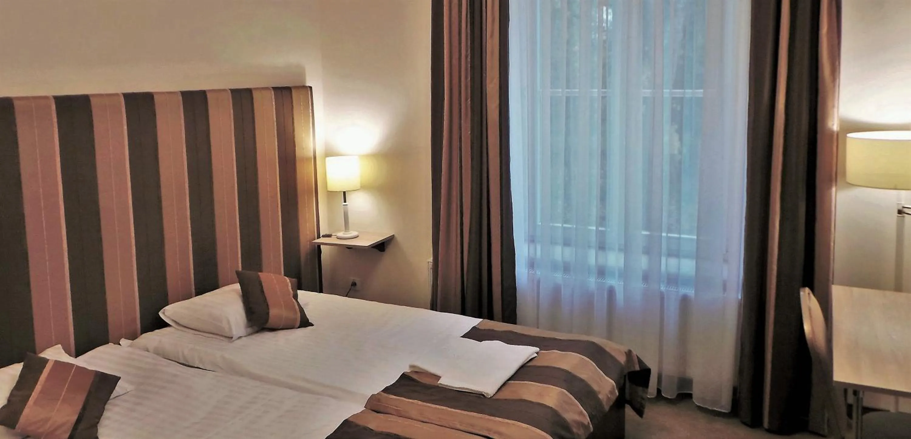 Bed in Pałac Kobylin