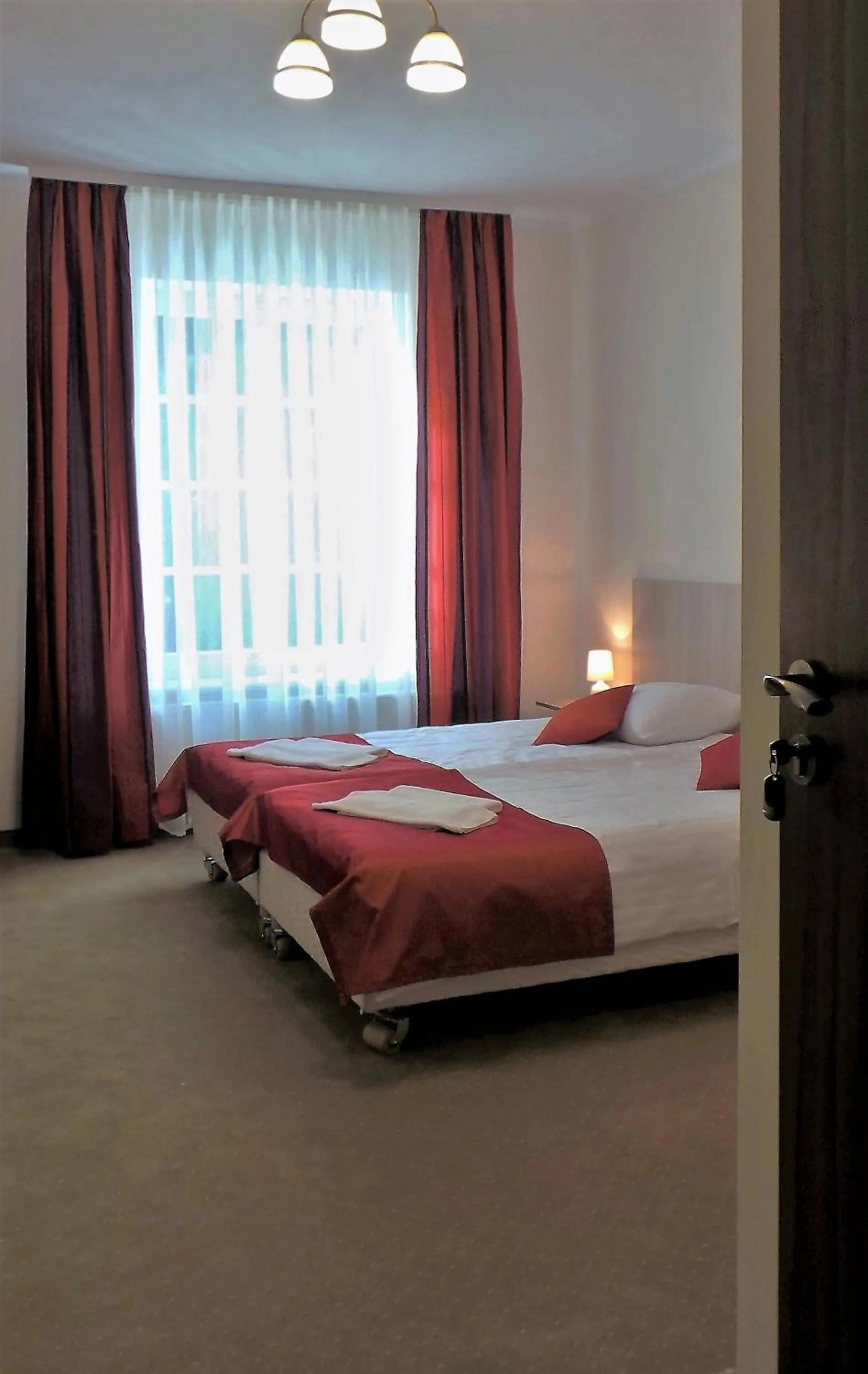 Bed in Pałac Kobylin