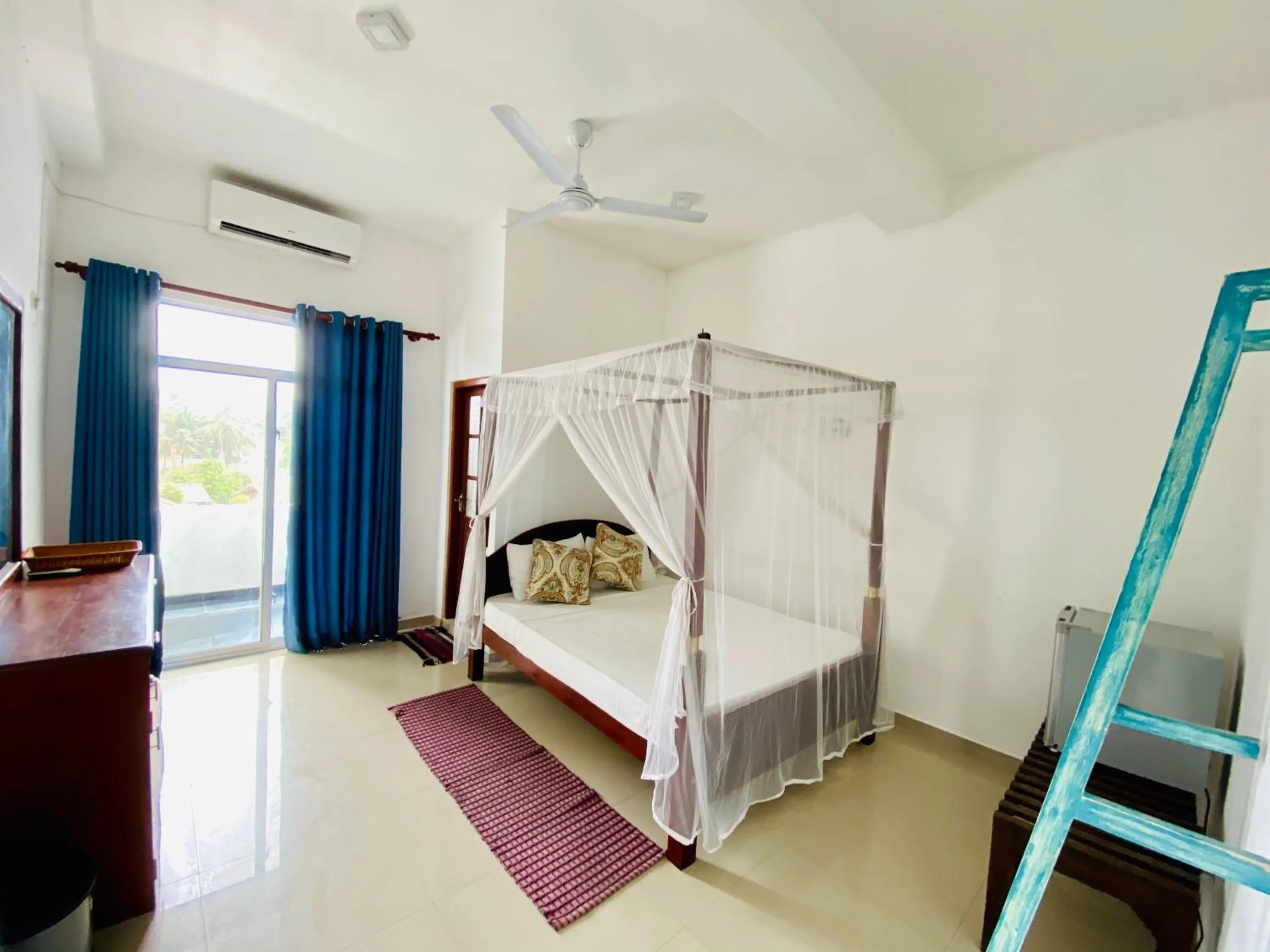Bedroom, Bed in Bliss Apartment Hikkaduwa