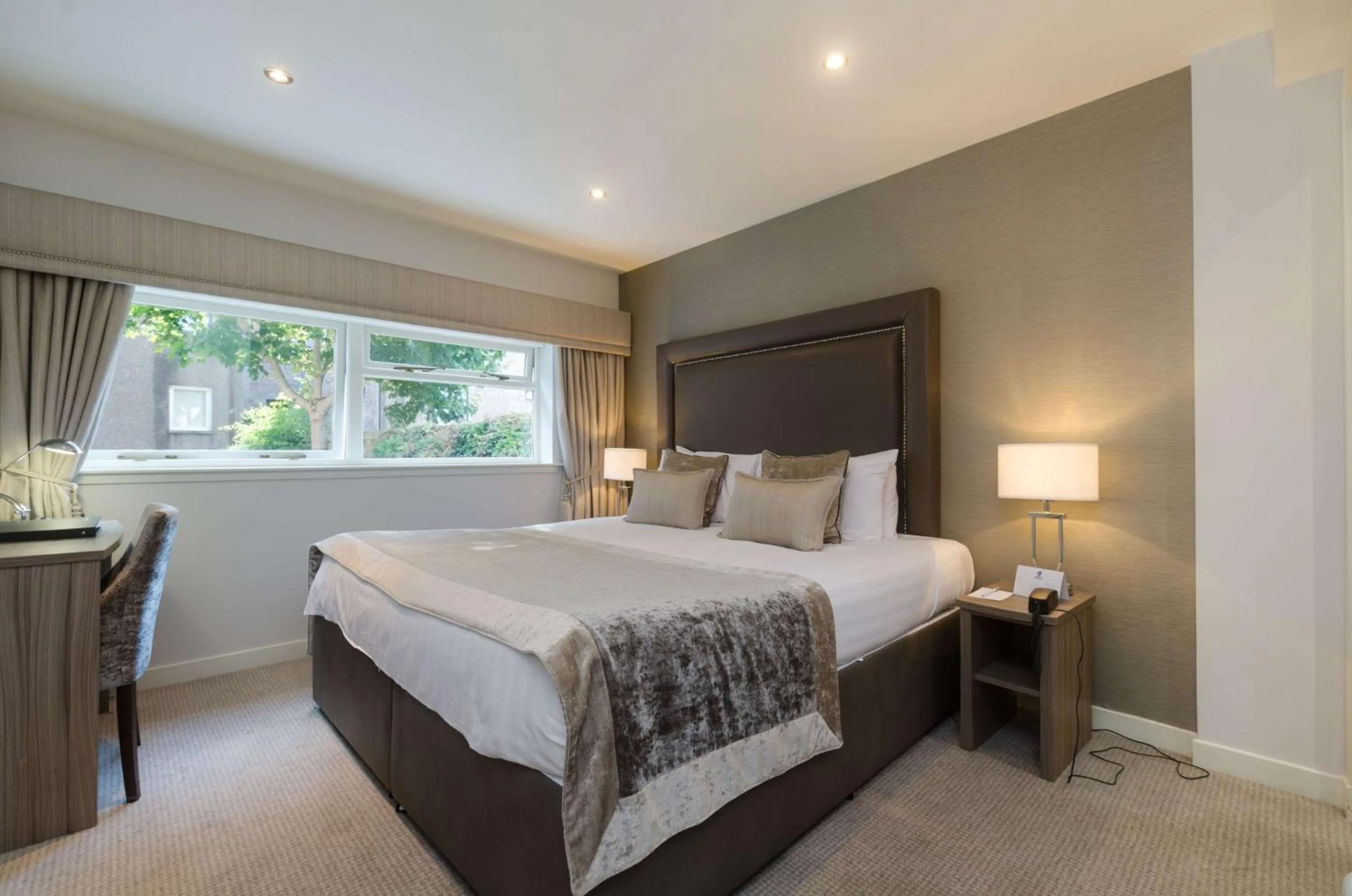 Bedroom, Bed in Inverness Palace Hotel & Spa, WorldHotels Distinctive