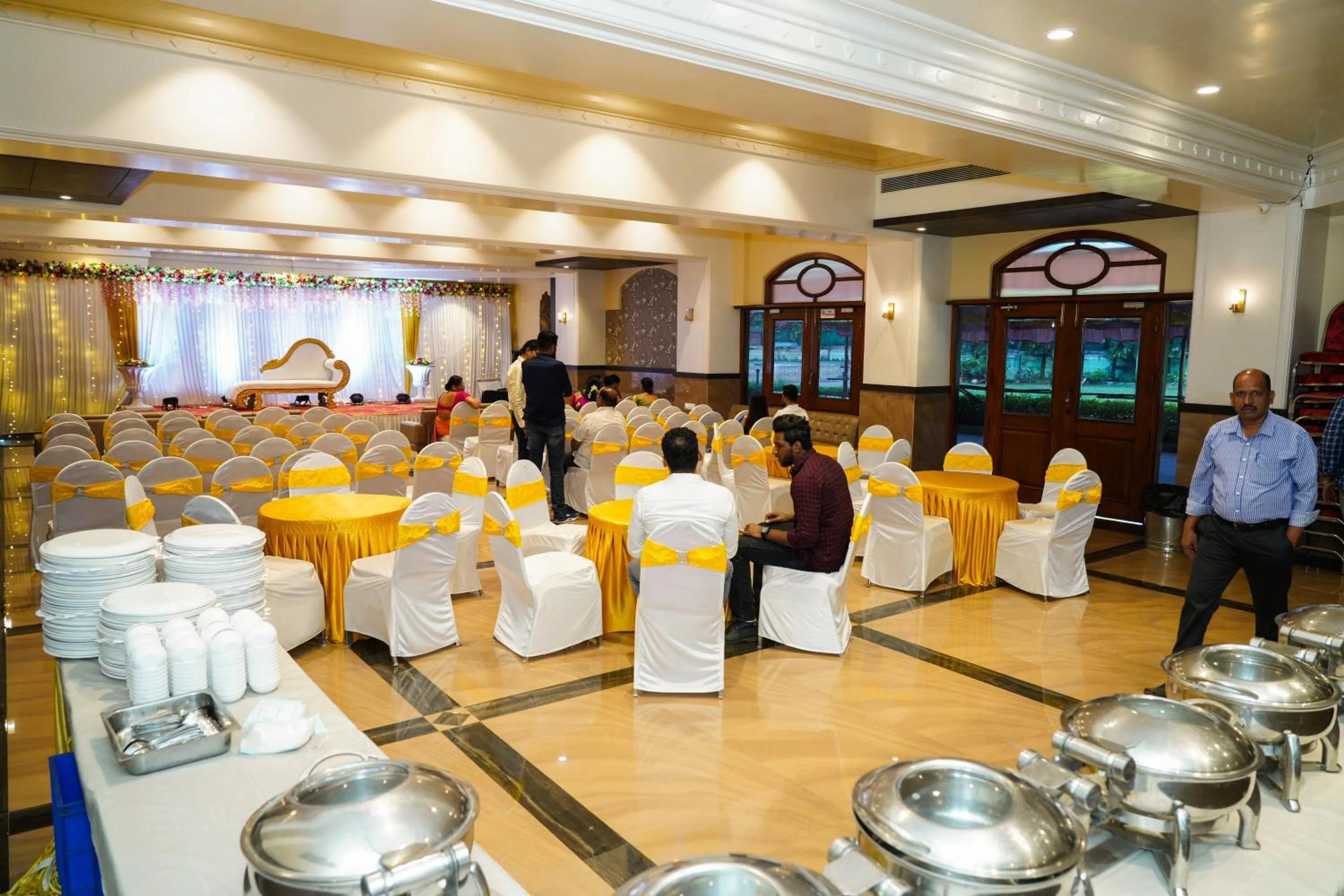 Banquet/Function facilities in Hotel Sun Shine Inn