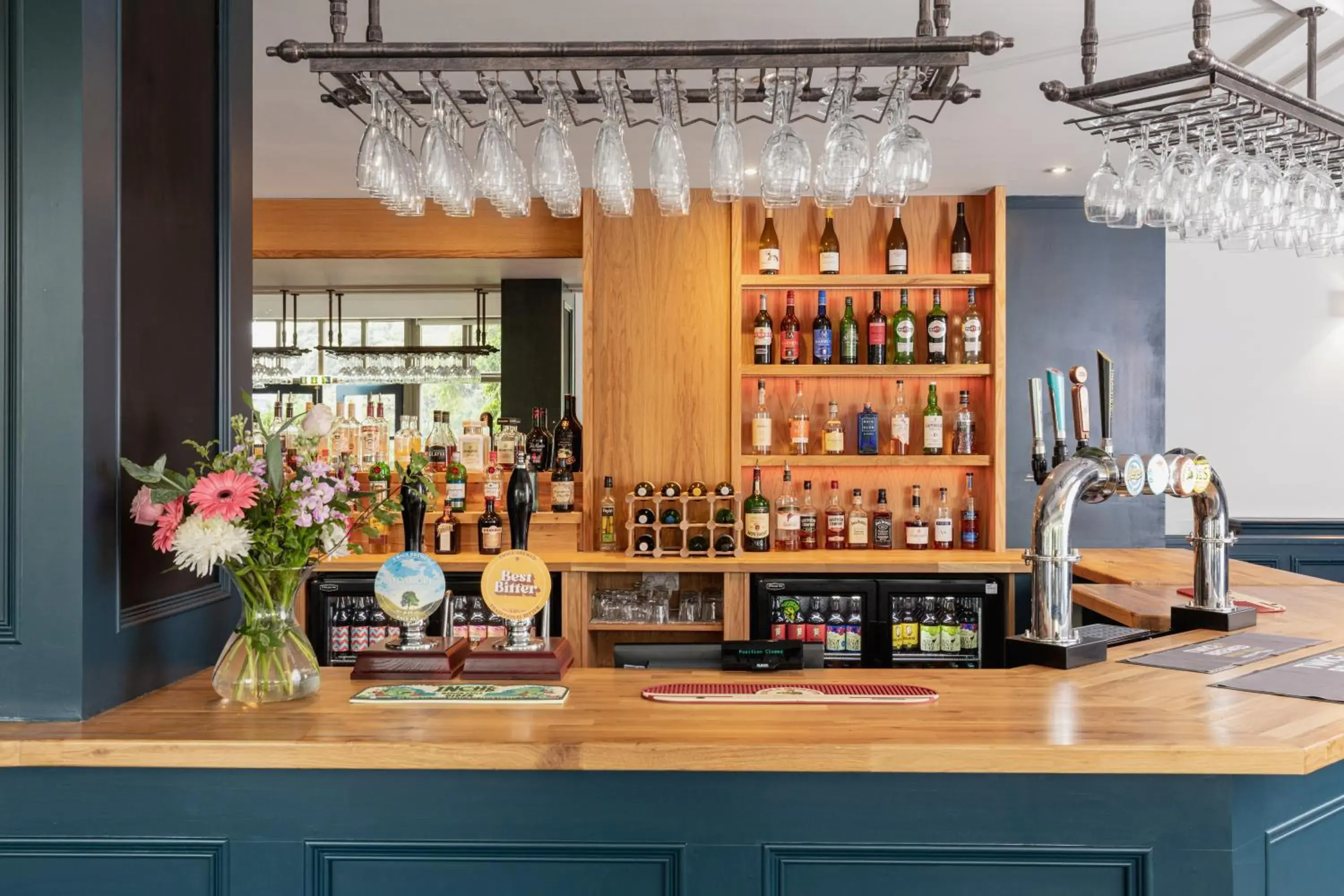 Lounge or bar in George Hotel Lounge or bar in George Hotel