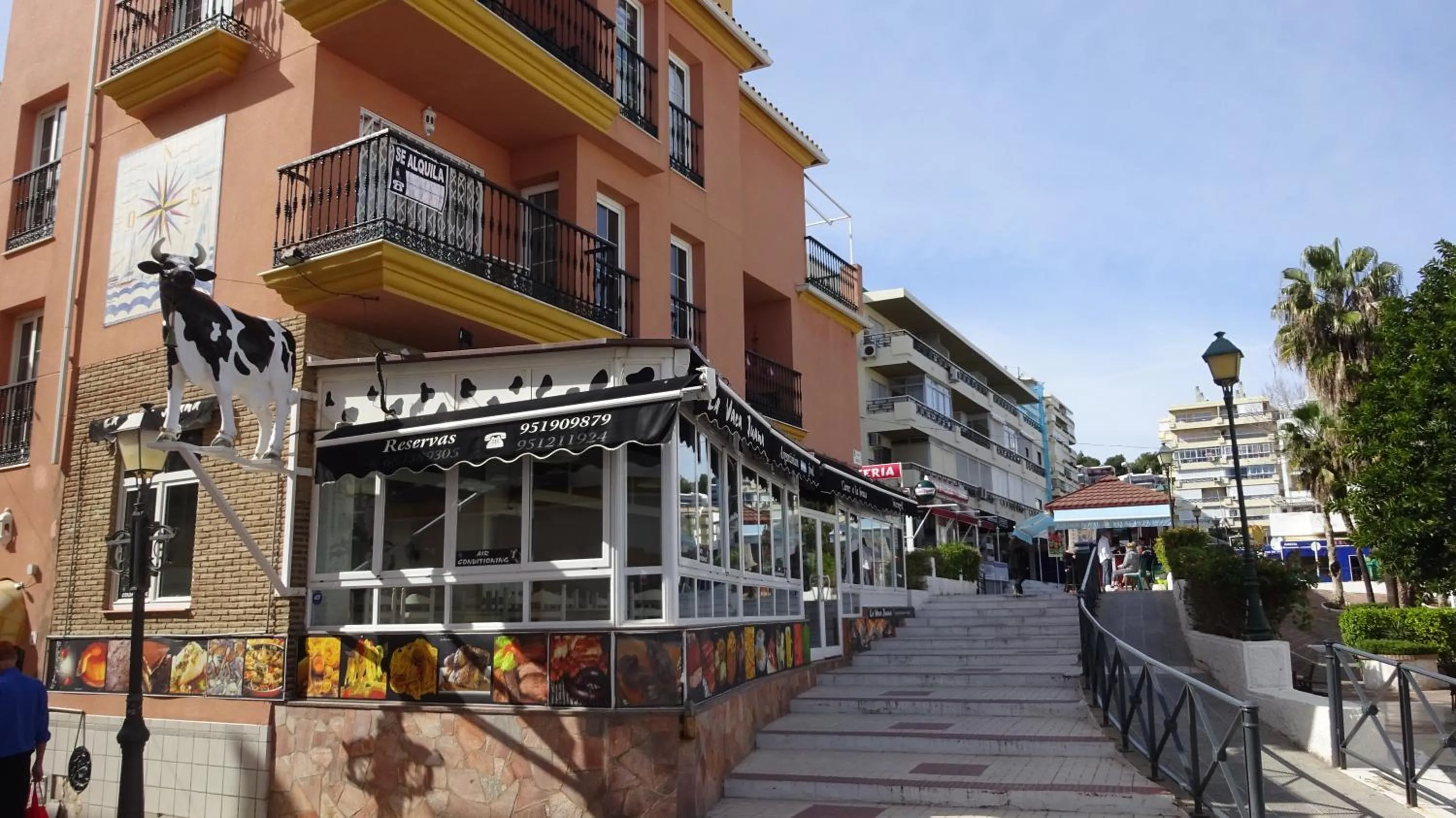 Restaurant/places to eat in Apartamento Rulosol 2