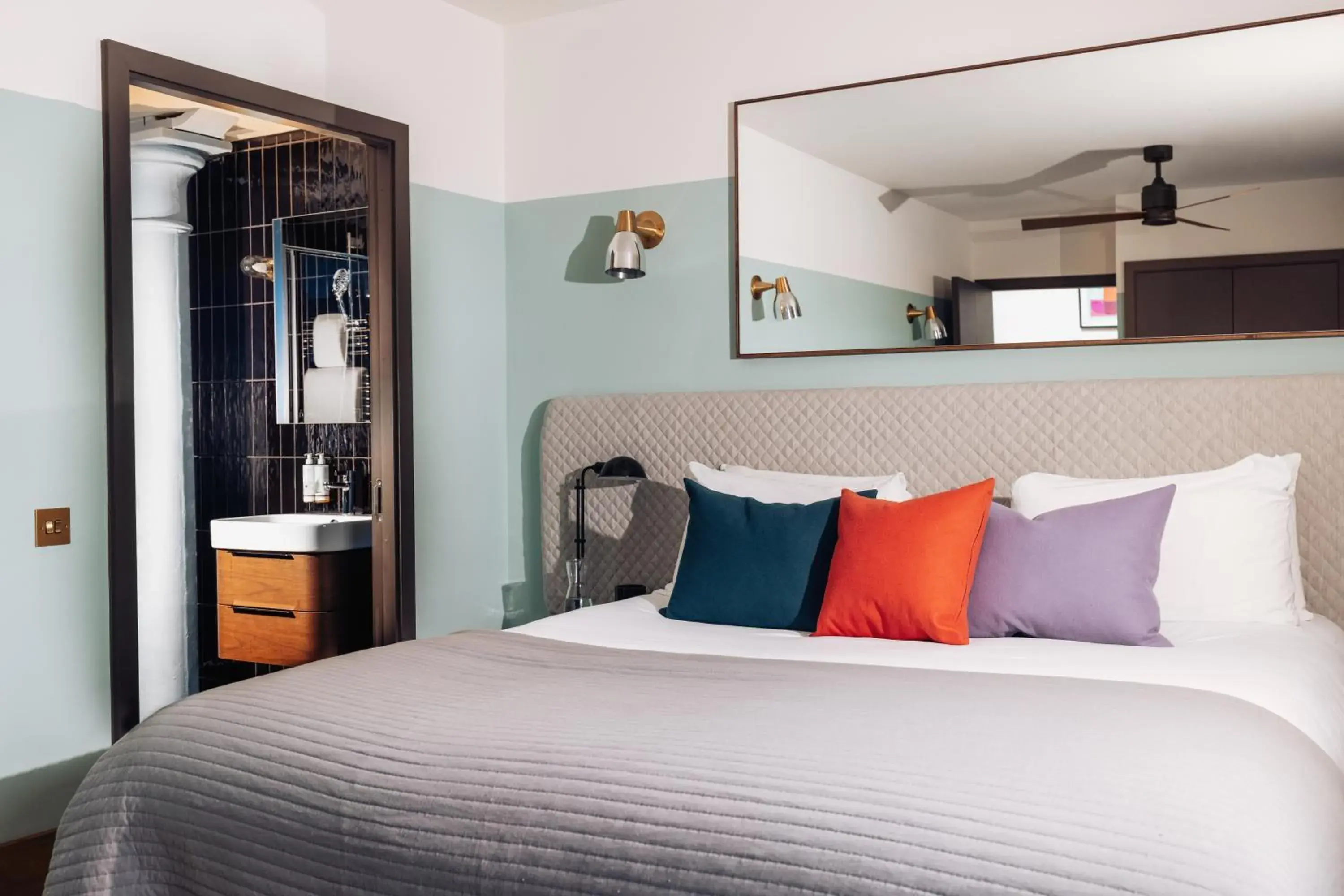 Bed in Native Manchester Bed in Native Manchester