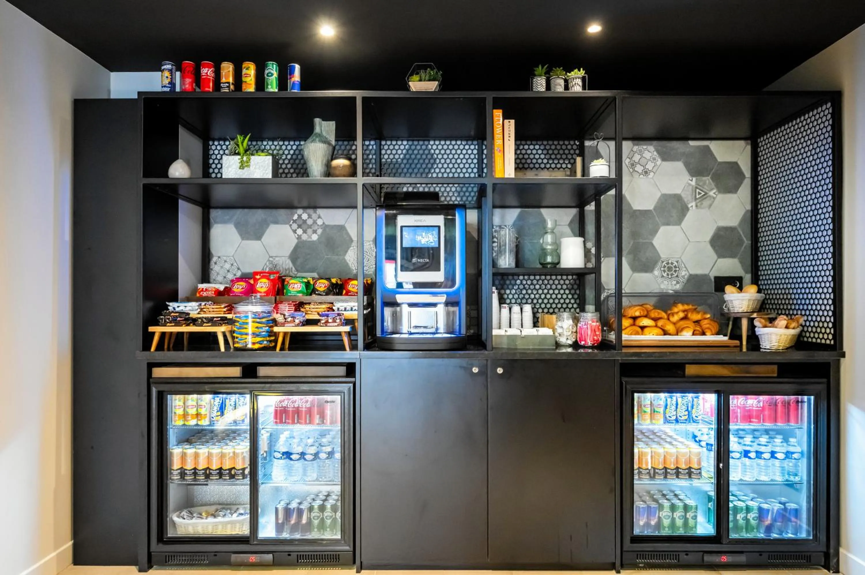 Coffee/tea facilities in Staycity Aparthotels Paris Gare de l'Est