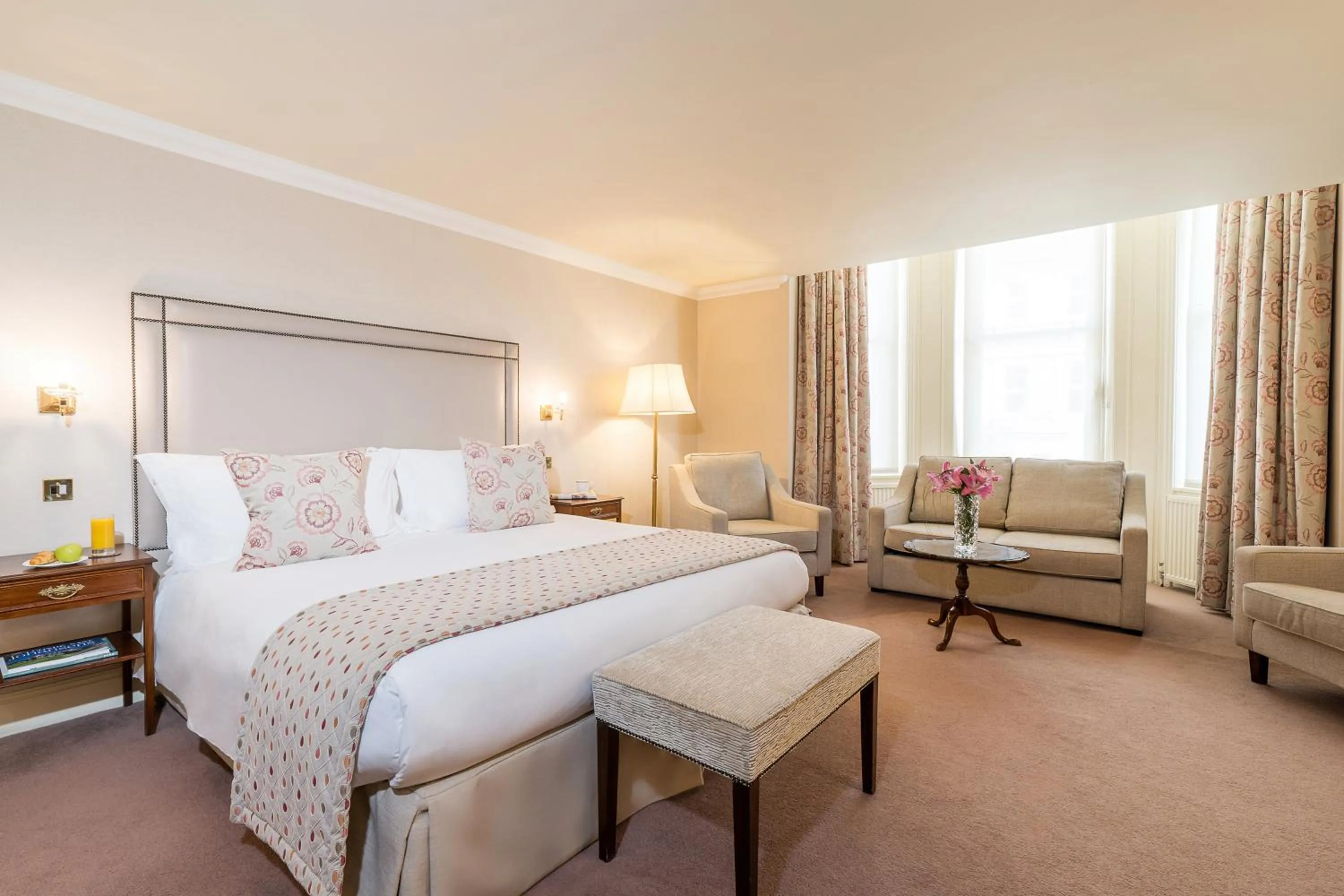 Bedroom, Bed in The Grand Hotel