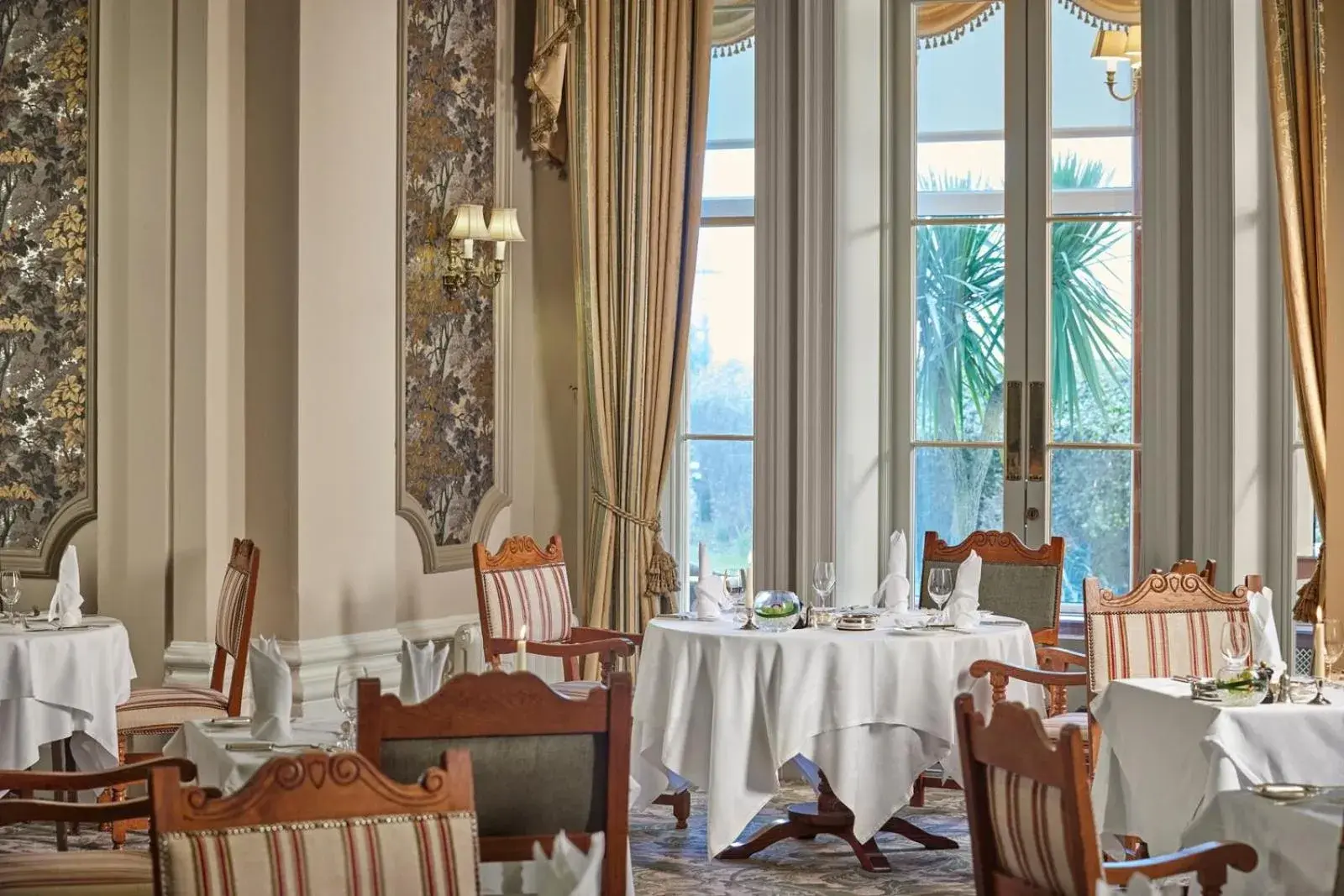 Restaurant/places to eat in The Grand Hotel Restaurant/places to eat in The Grand Hotel