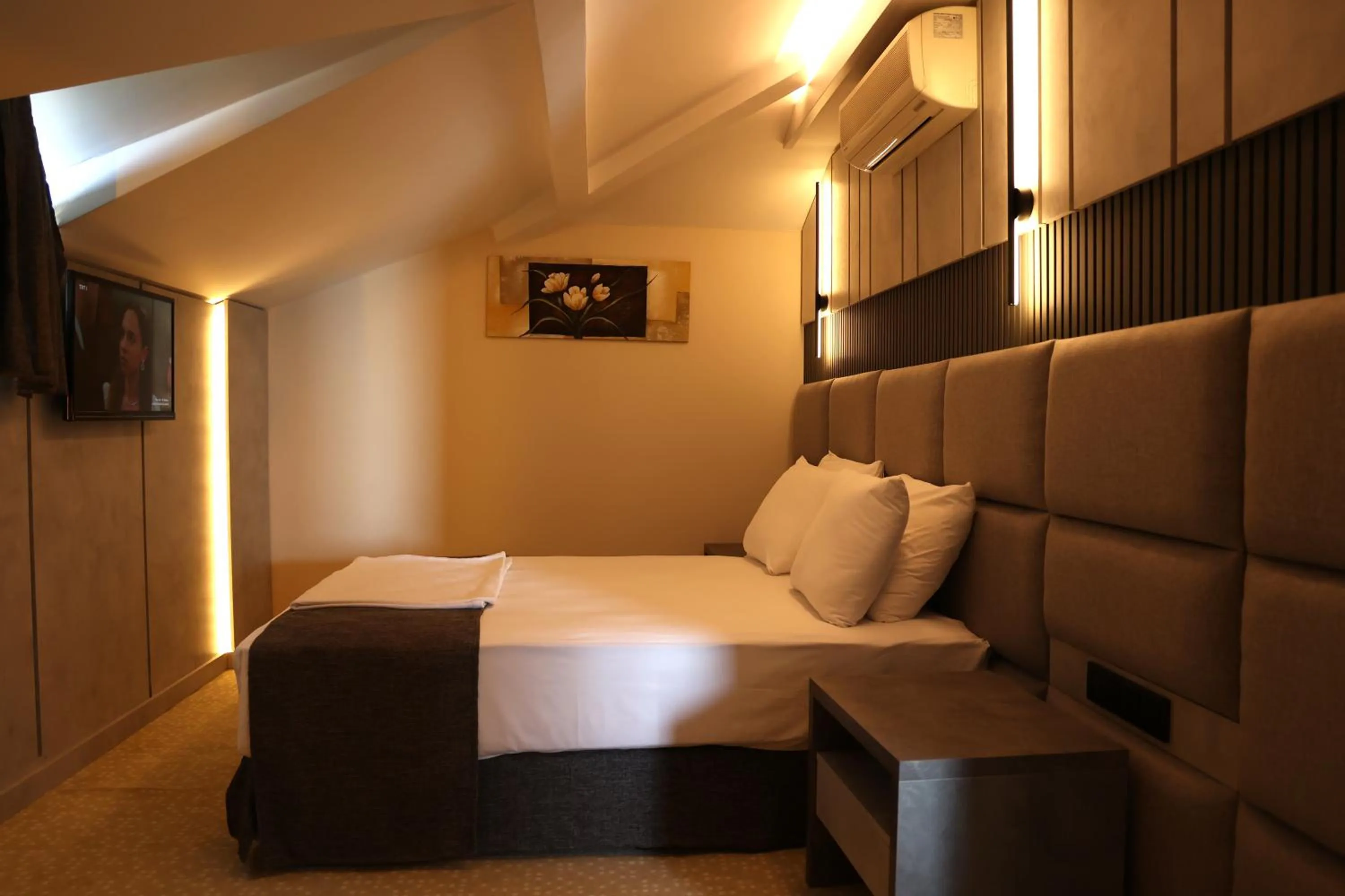 Bed in Hotel Lazlakar