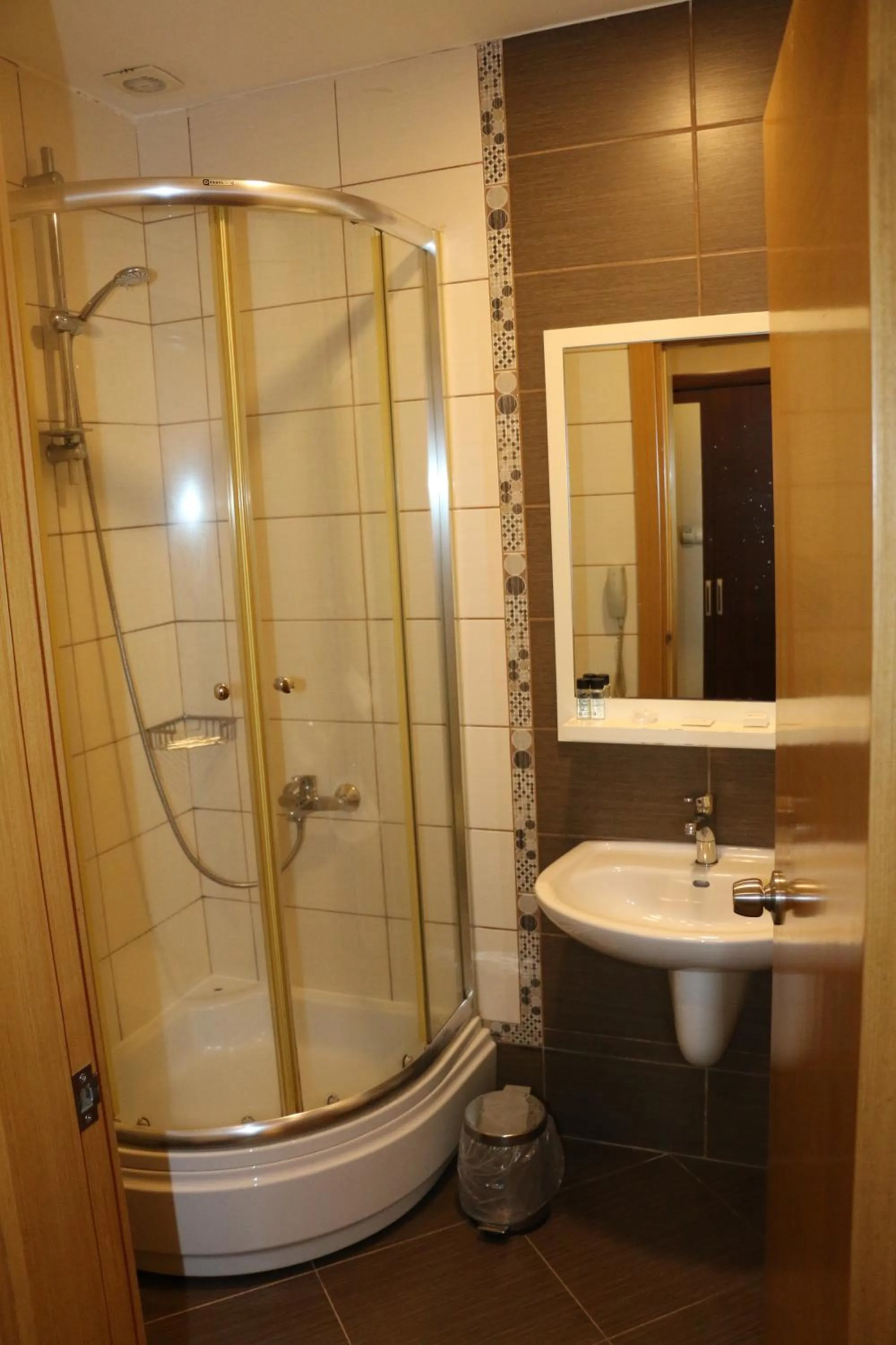 Bathroom in Hotel Lazlakar