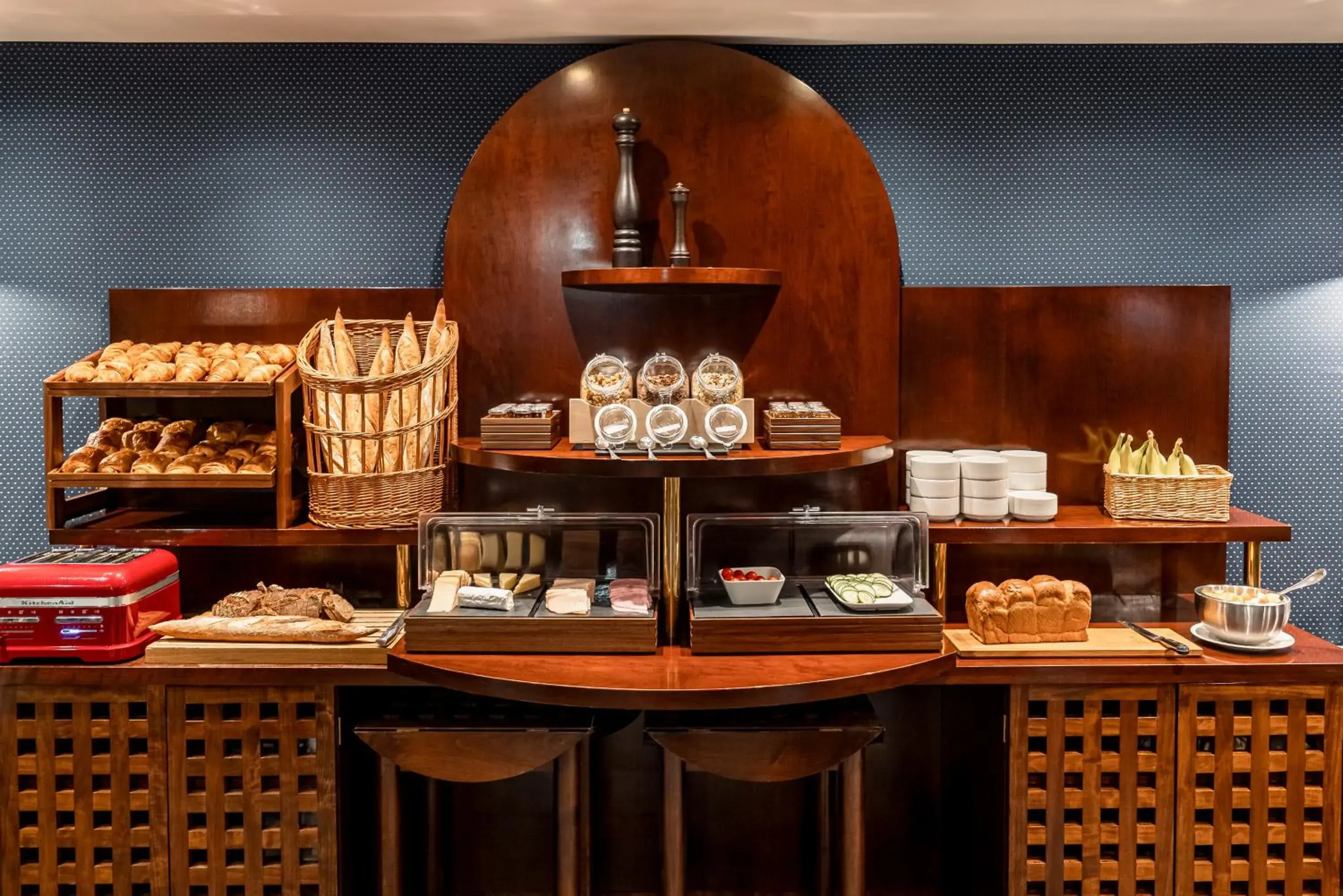 Breakfast in Villa Panthéon Breakfast in Villa Panthéon