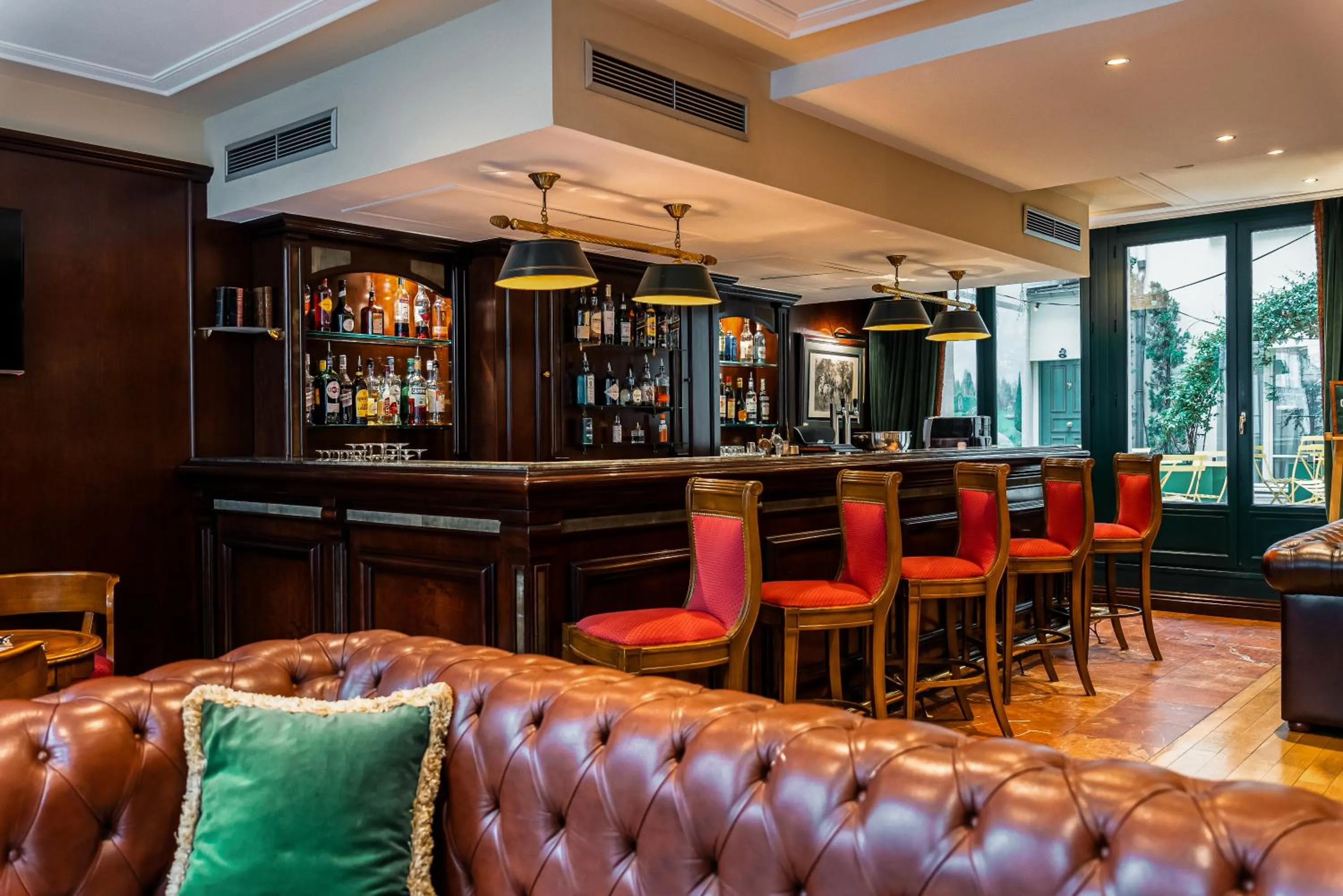 Lounge or bar in Villa Panthéon