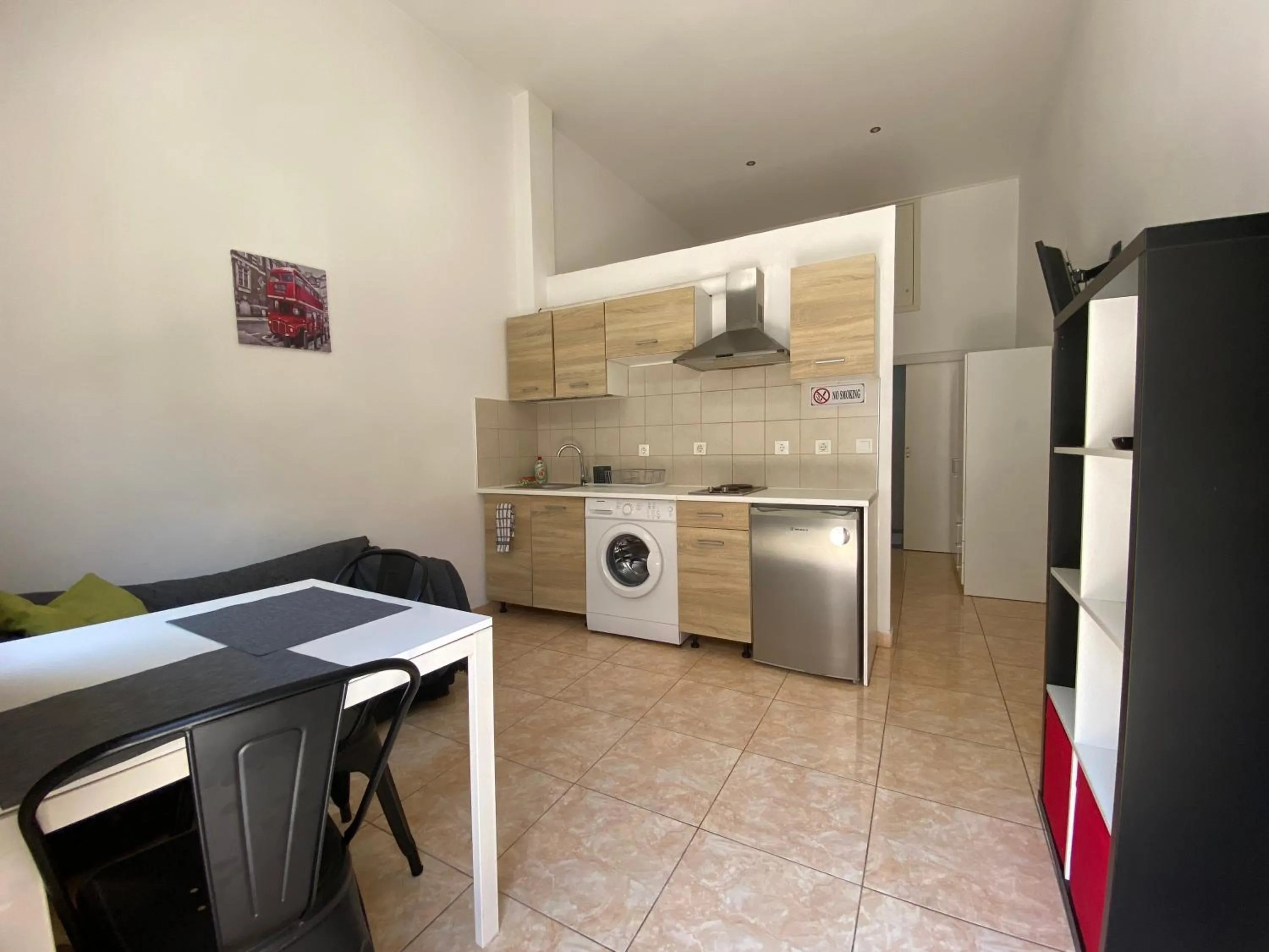 Sisifou Apartment