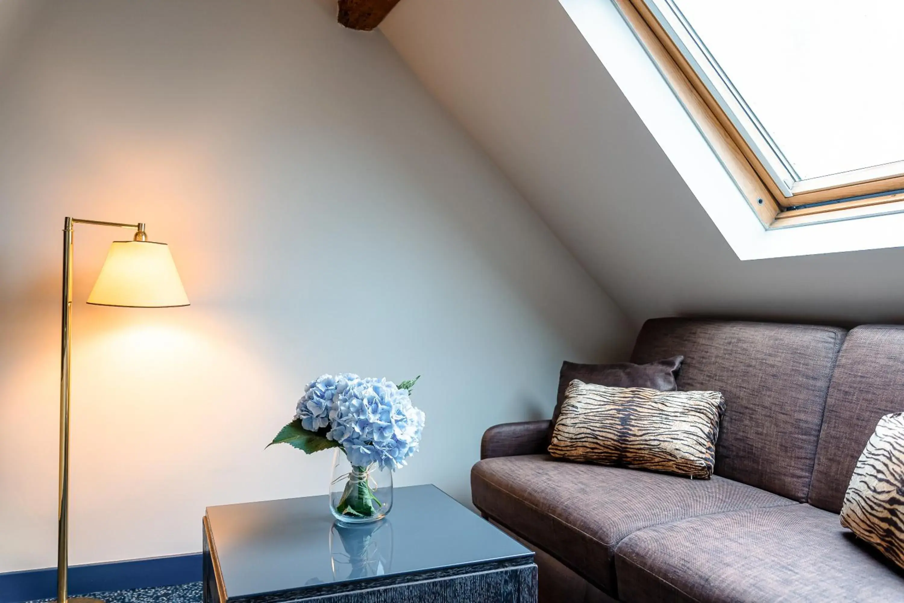 Living room in Pavillon Opéra Grands Boulevards Living room in Pavillon Opéra Grands Boulevards