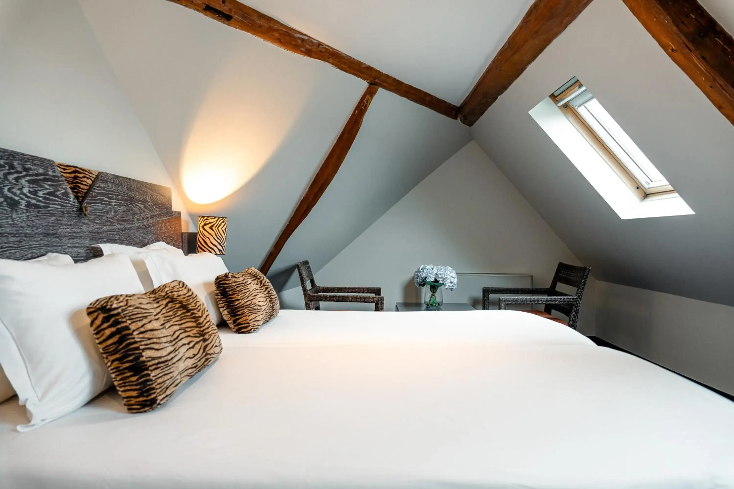 Bed in Pavillon Opéra Grands Boulevards Bed in Pavillon Opéra Grands Boulevards