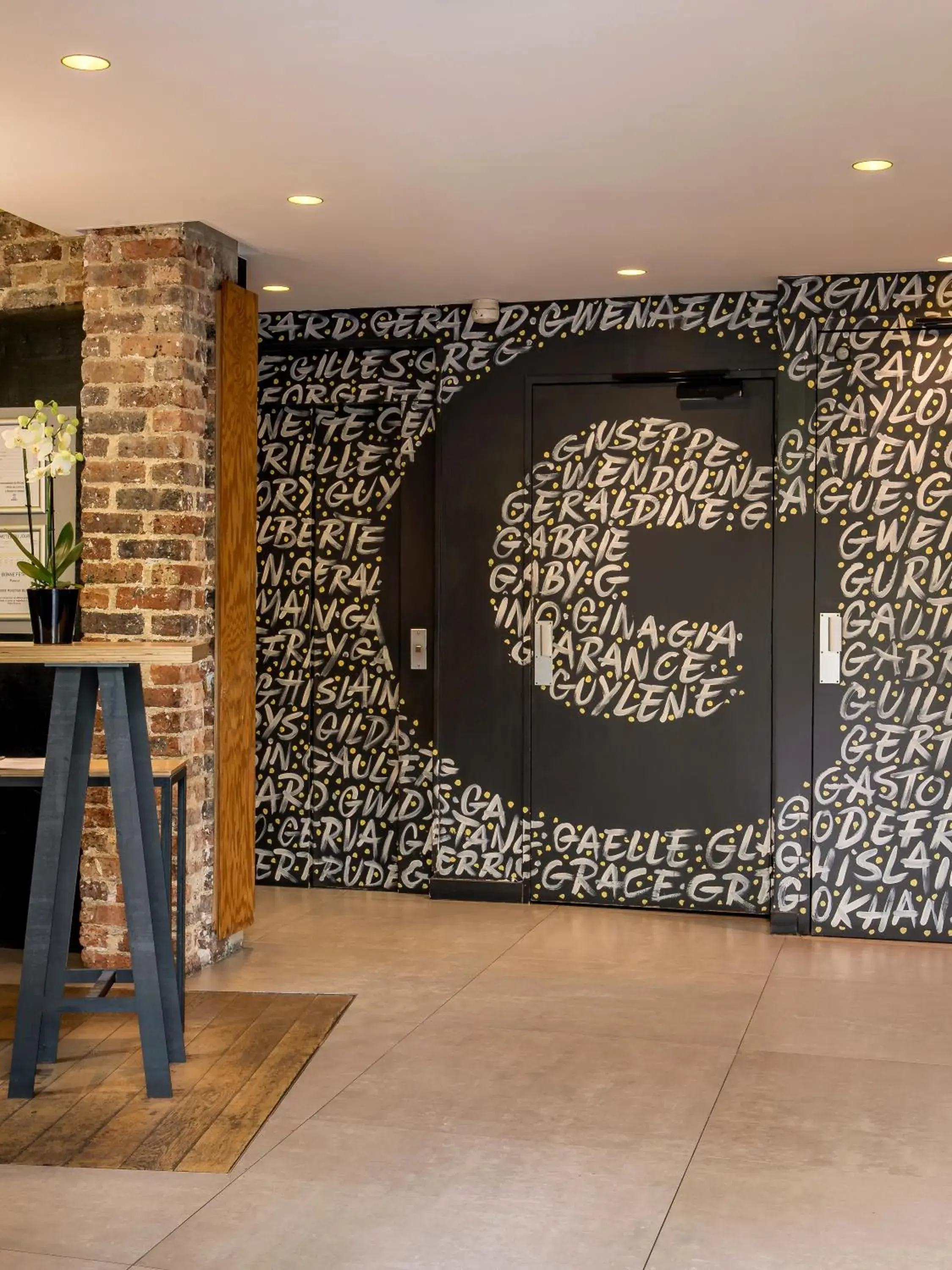 Property building in Hôtel Gaston Property building in Hôtel Gaston