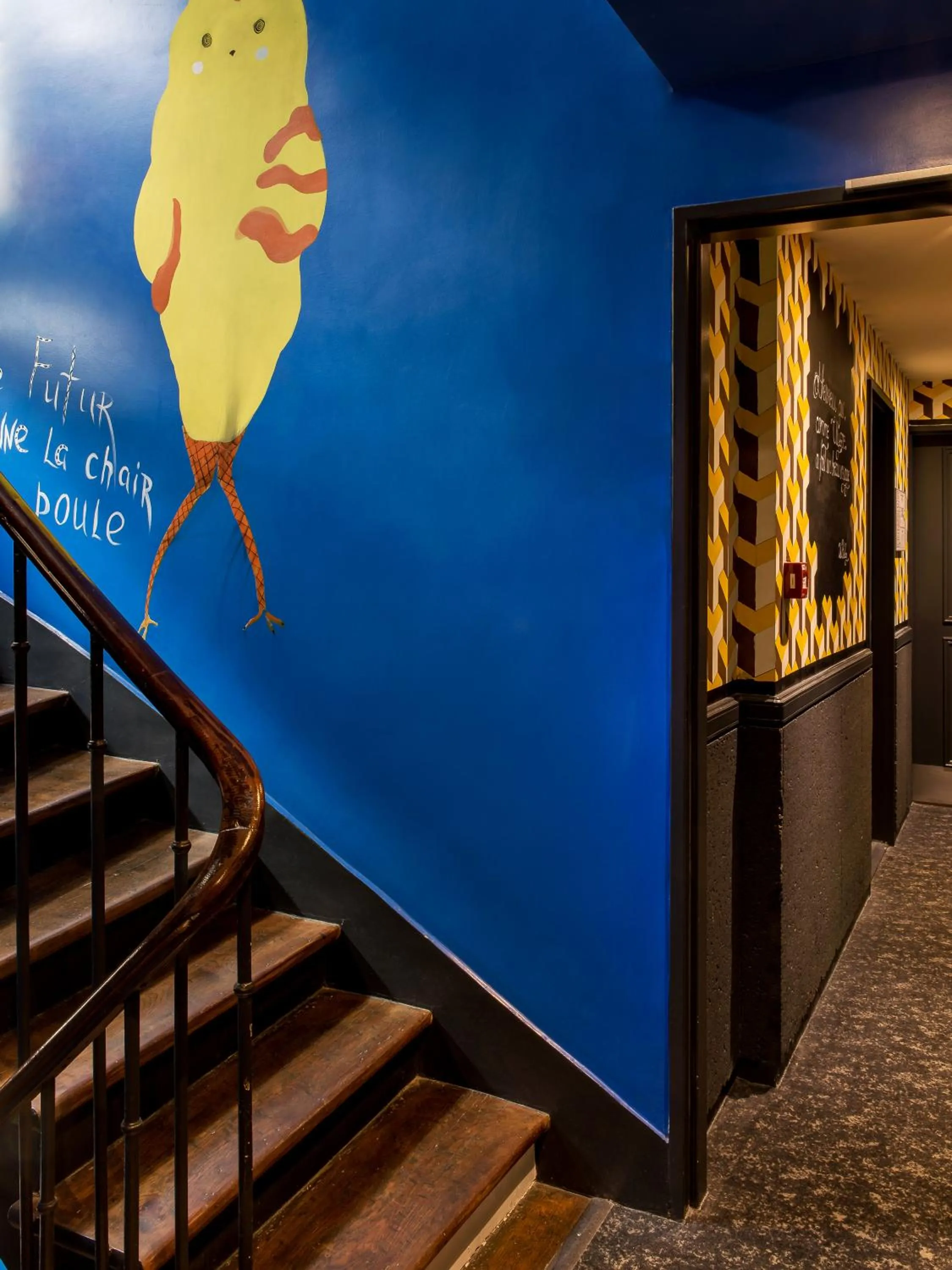 Property building in Hôtel Gaston