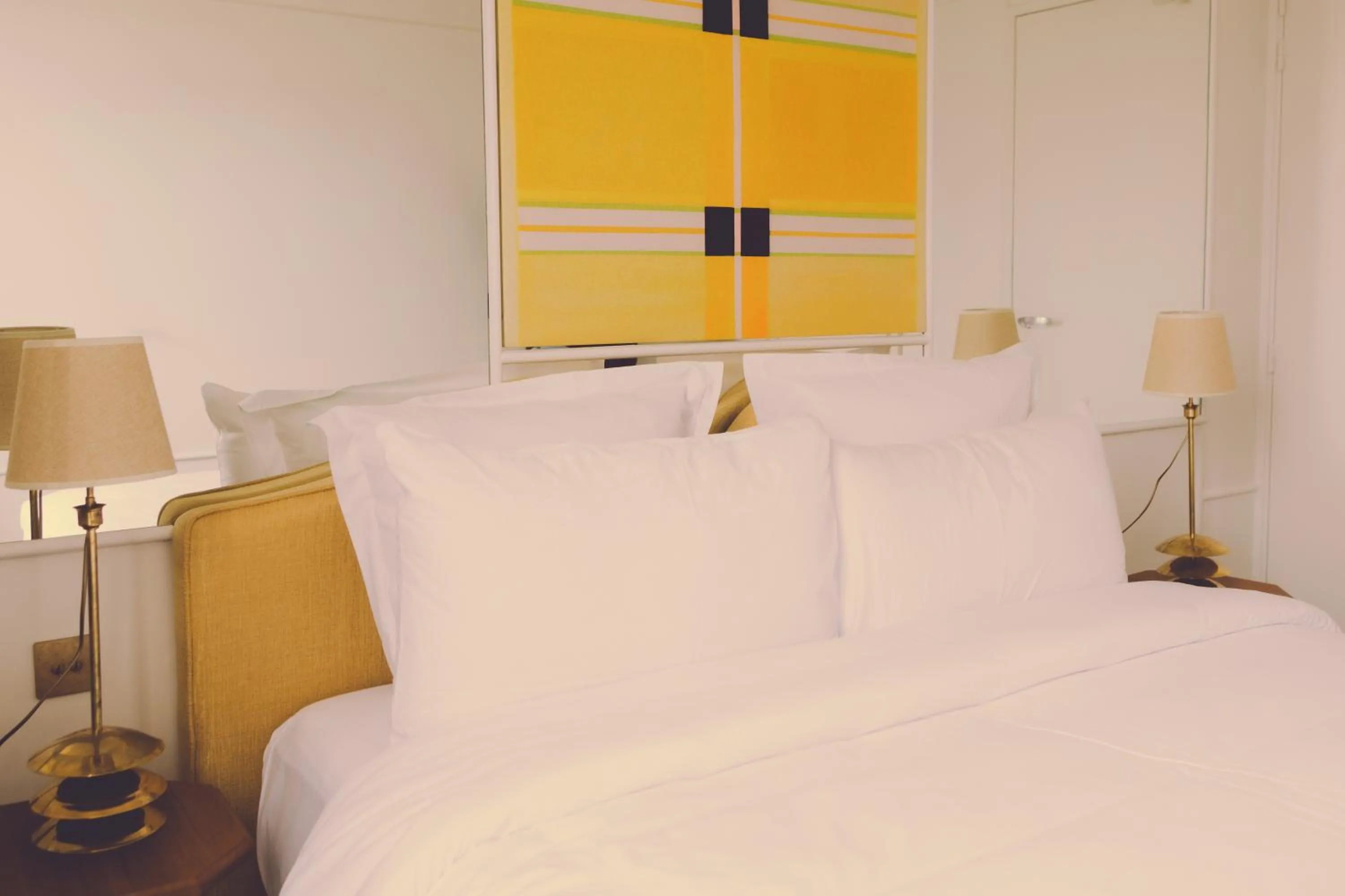 Bed in Hôtel Gaston