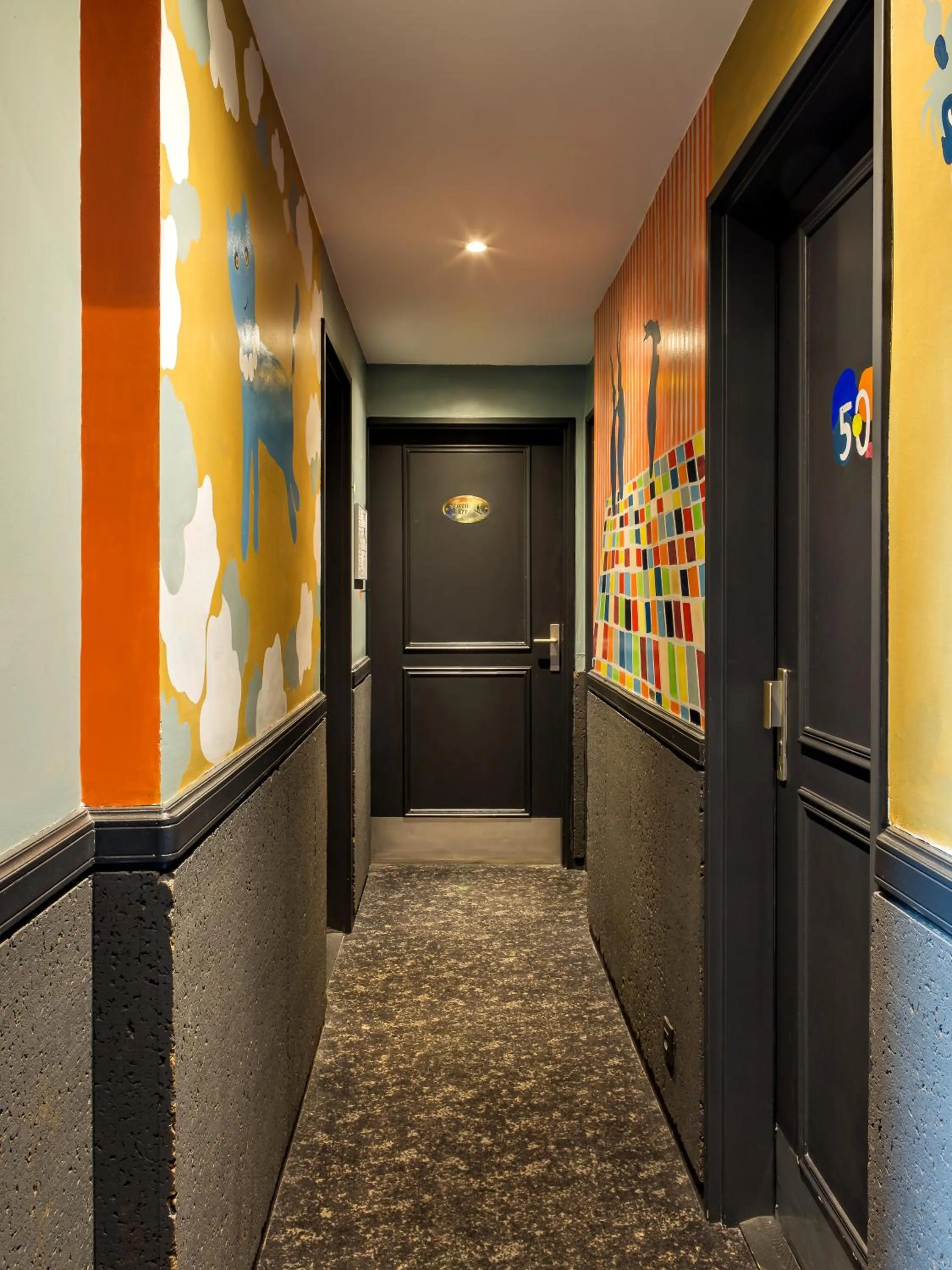 Property building in Hôtel Gaston