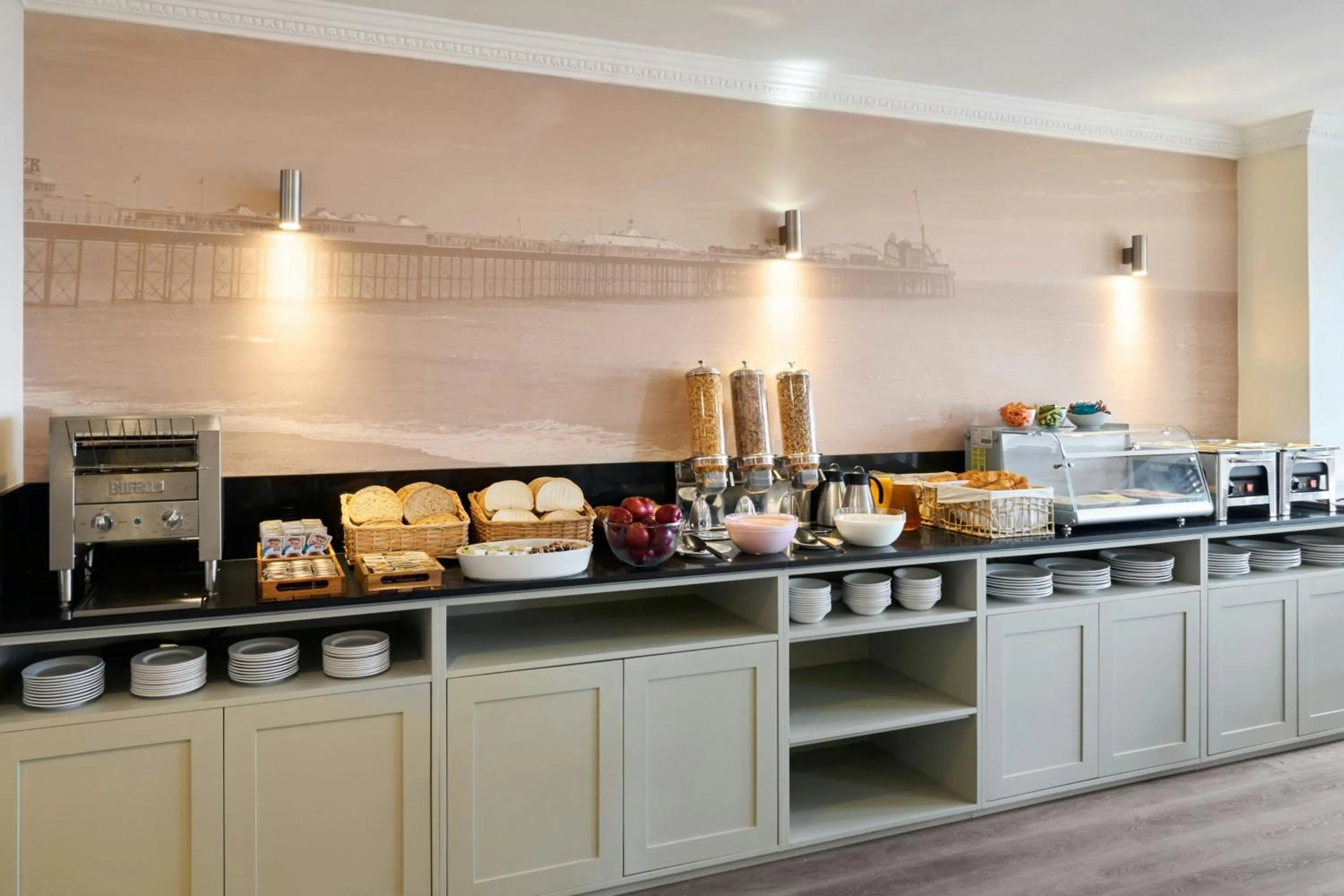 Breakfast in Four Points Flex by Sheraton Brighton