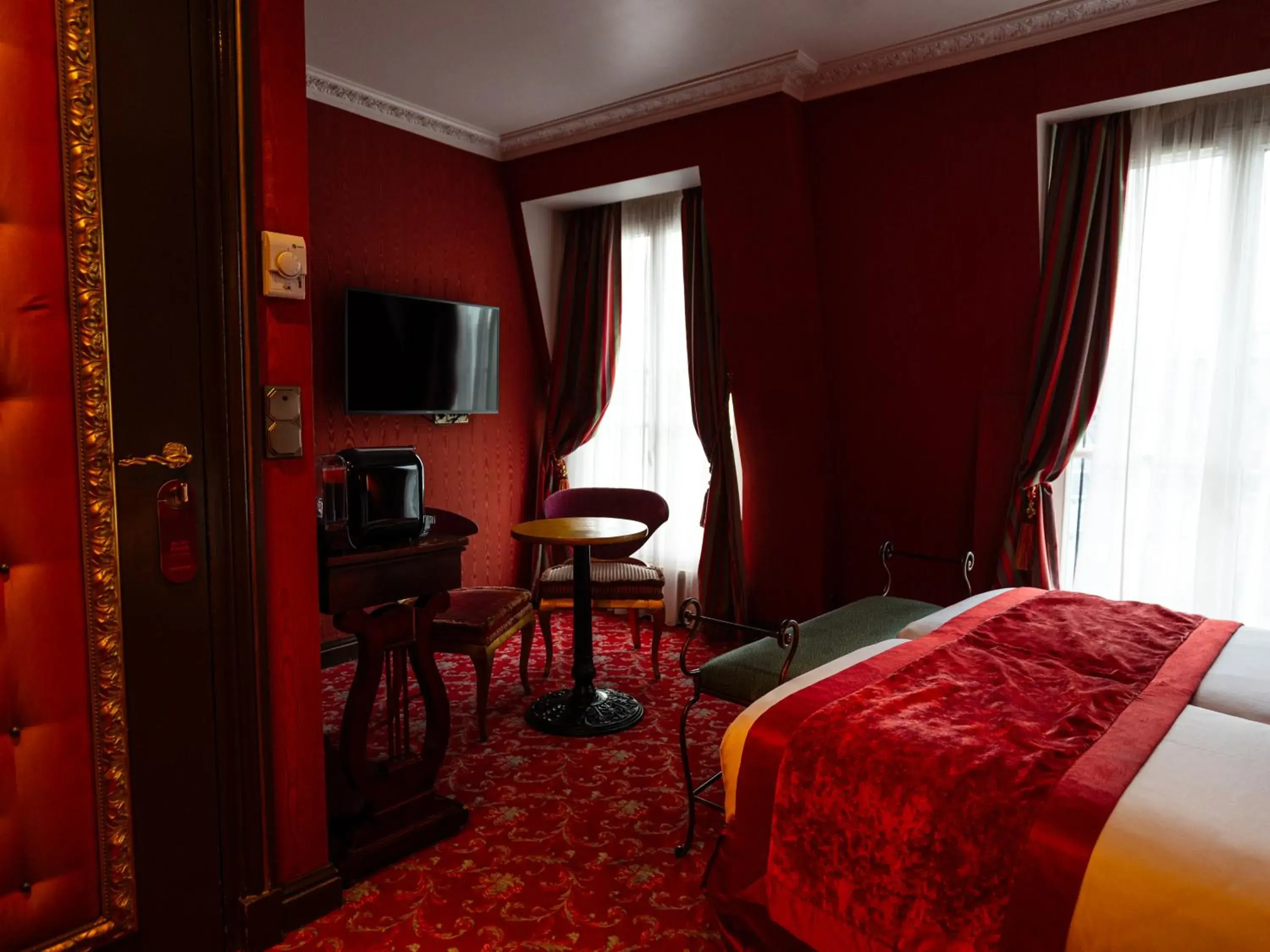 Bedroom, Bed in La Villa Royale Bedroom, Bed in La Villa Royale