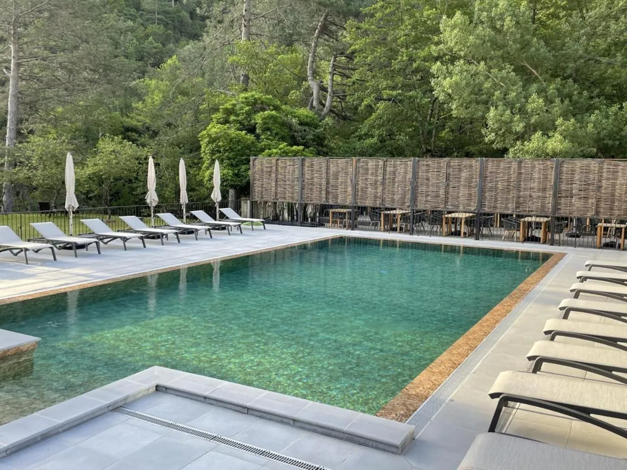 Swimming pool in Hôtel de la Restonica