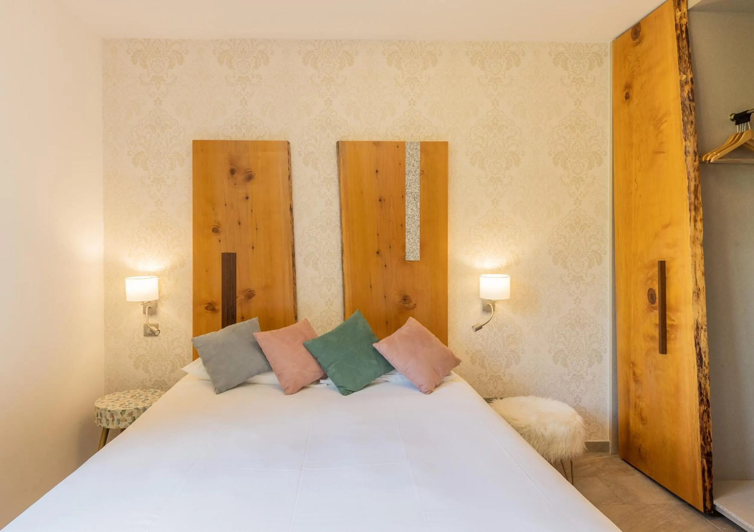 Bed in Hôtel de la Restonica