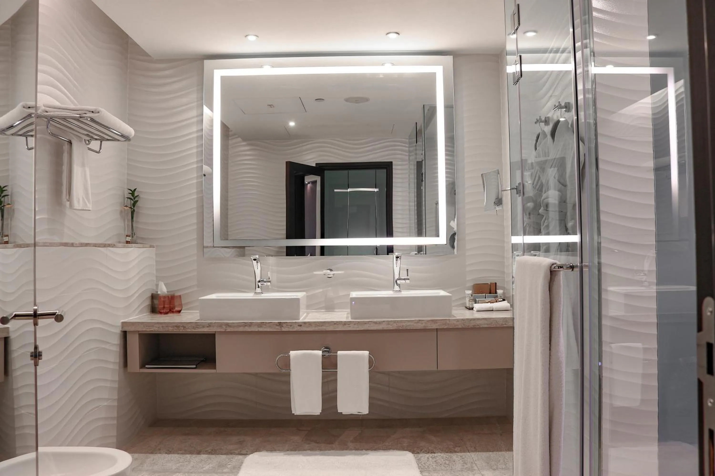 Bathroom in Millennium Plaza Doha