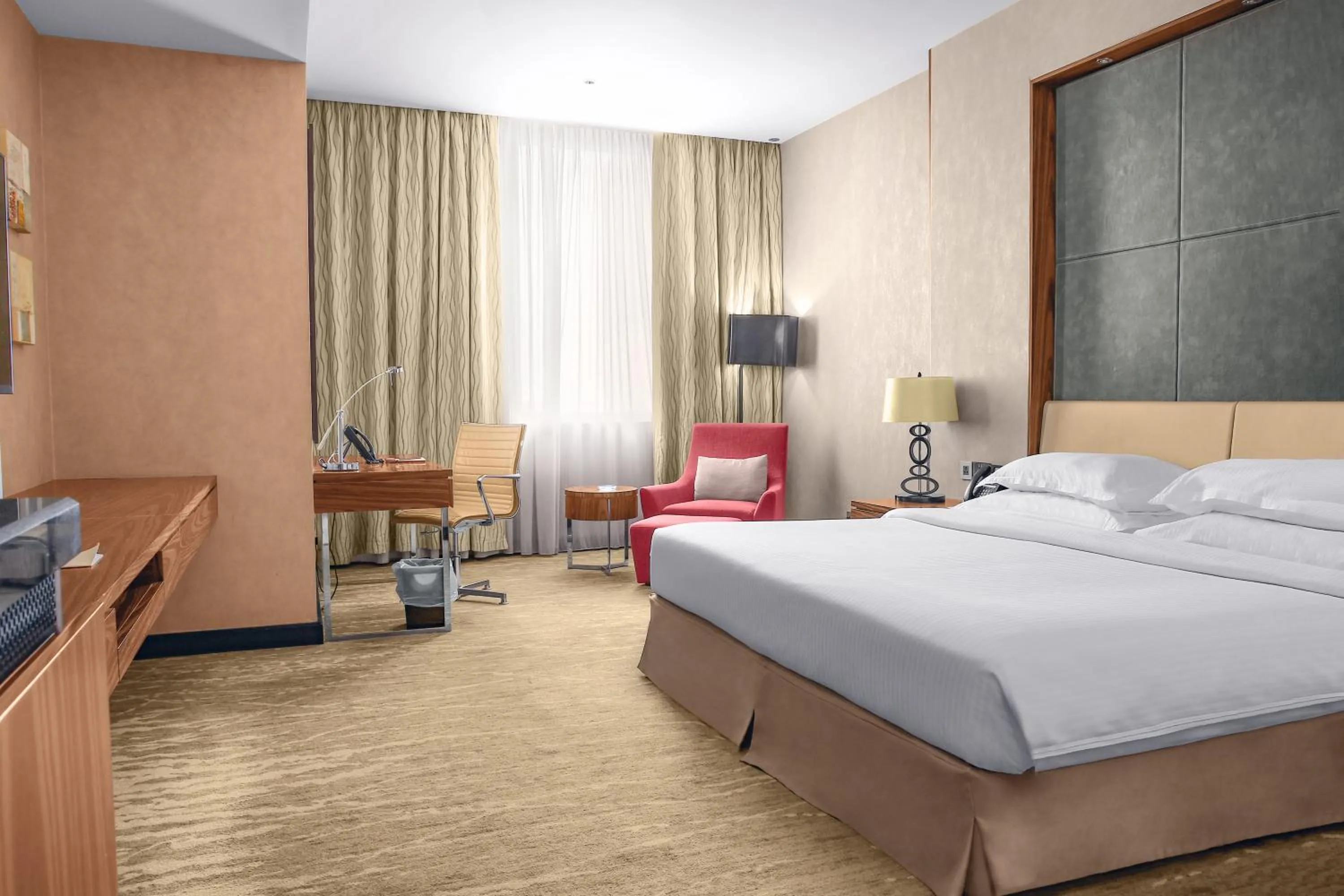 Bed in Millennium Plaza Doha