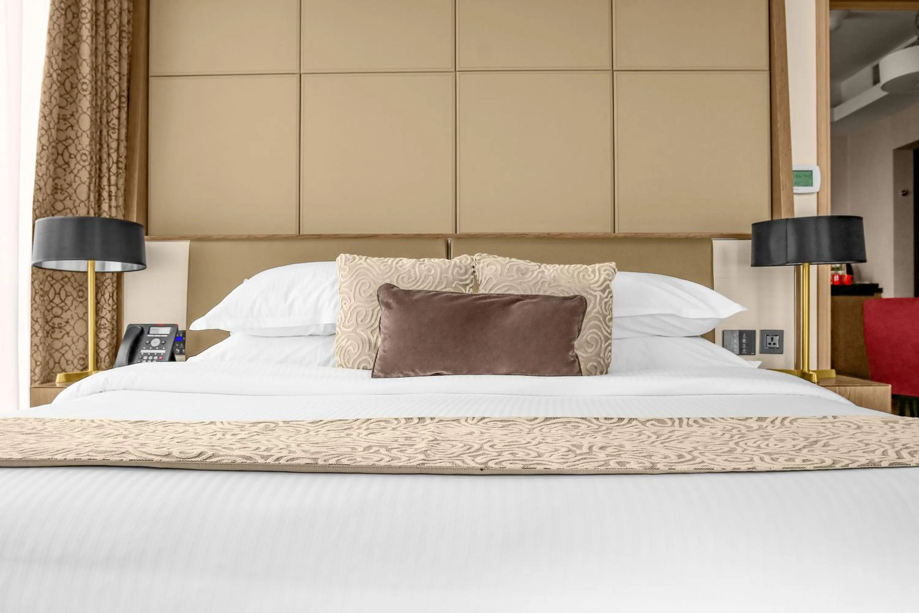 Bed in Millennium Plaza Doha