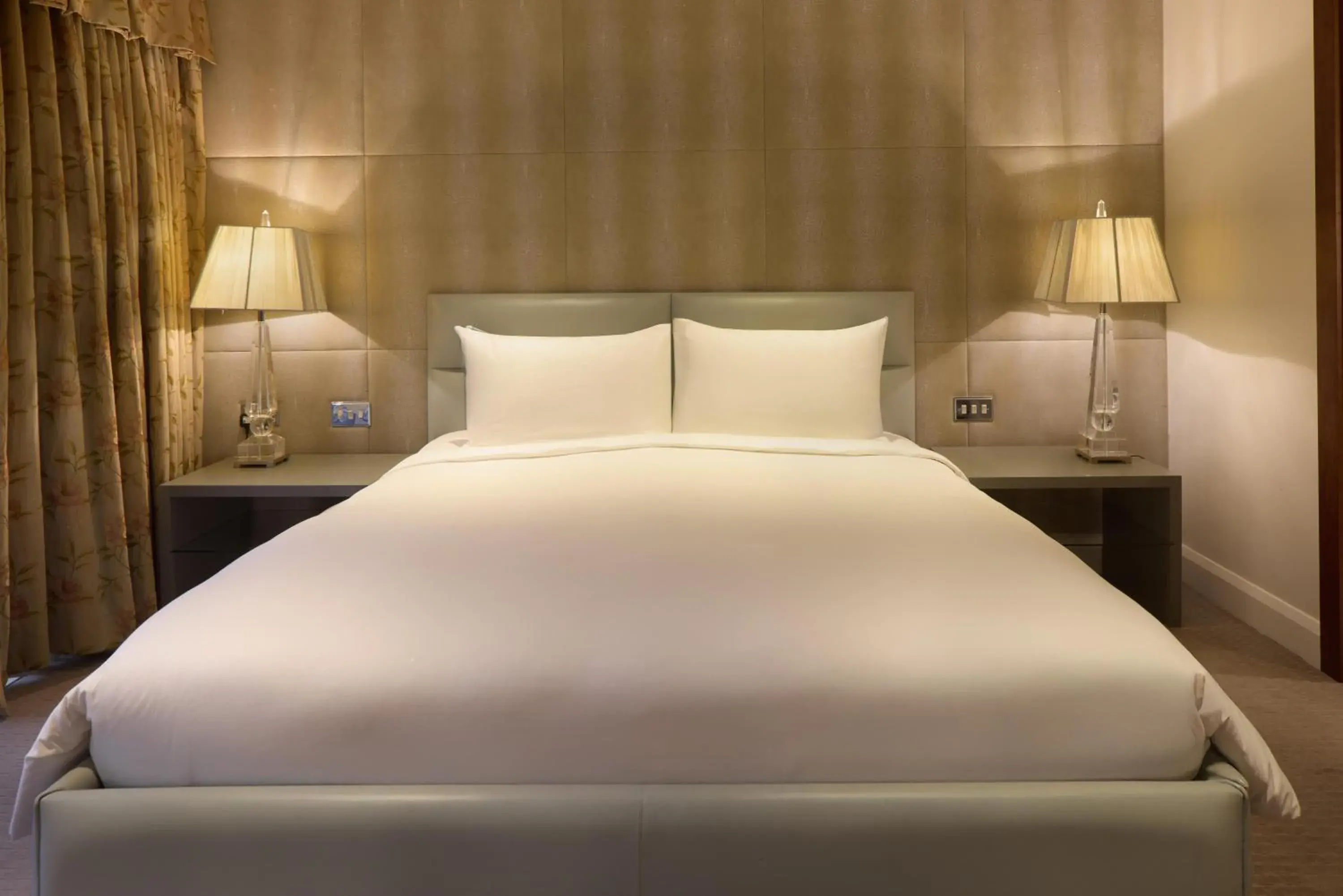 Photo of the whole room, Bed in Radisson Blu Hotel, London Leicester Square Photo of the whole room, Bed in Radisson Blu Hotel, London Leicester Square