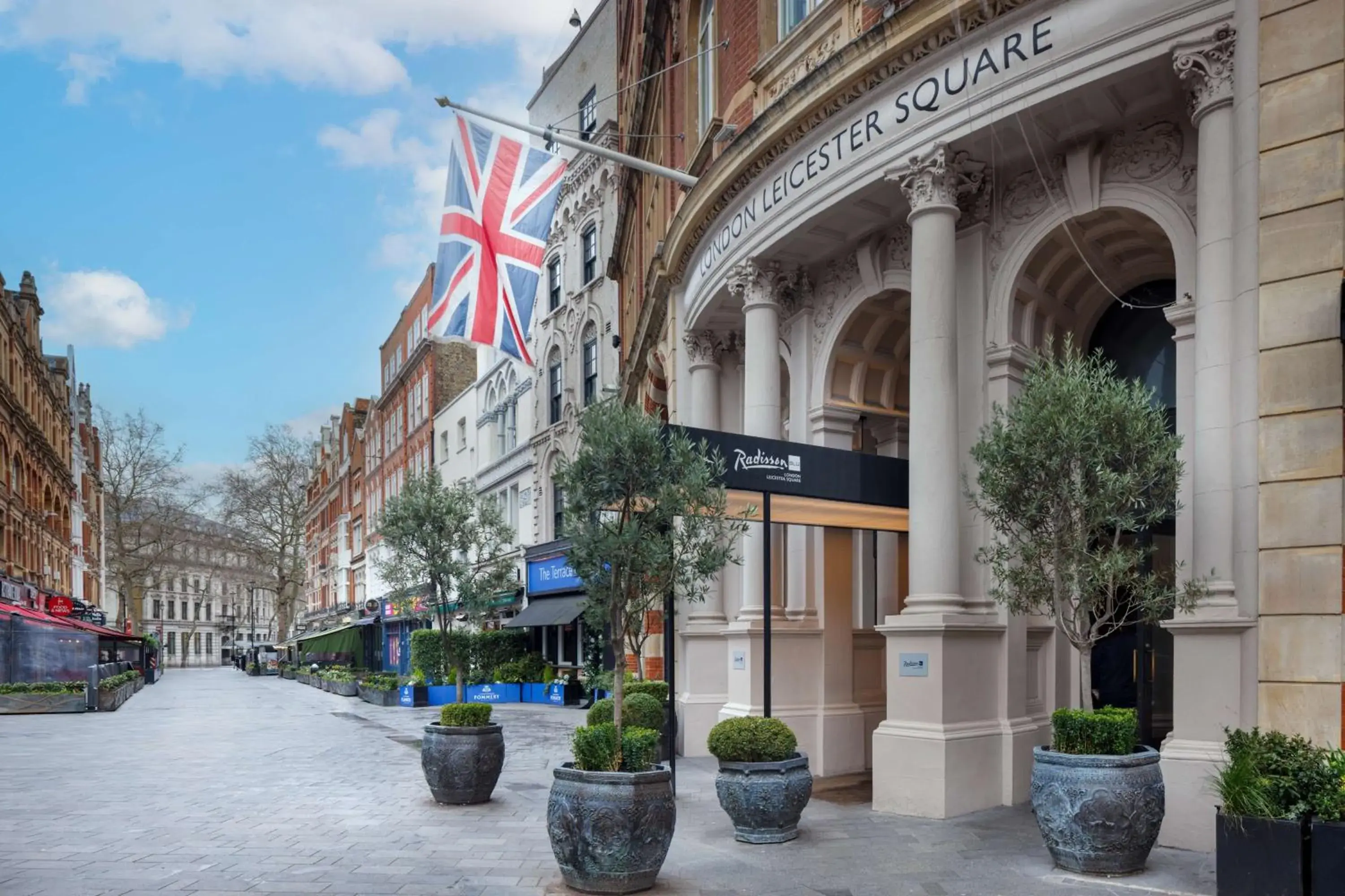 Property building in Radisson Blu Hotel, London Leicester Square Property building in Radisson Blu Hotel, London Leicester Square