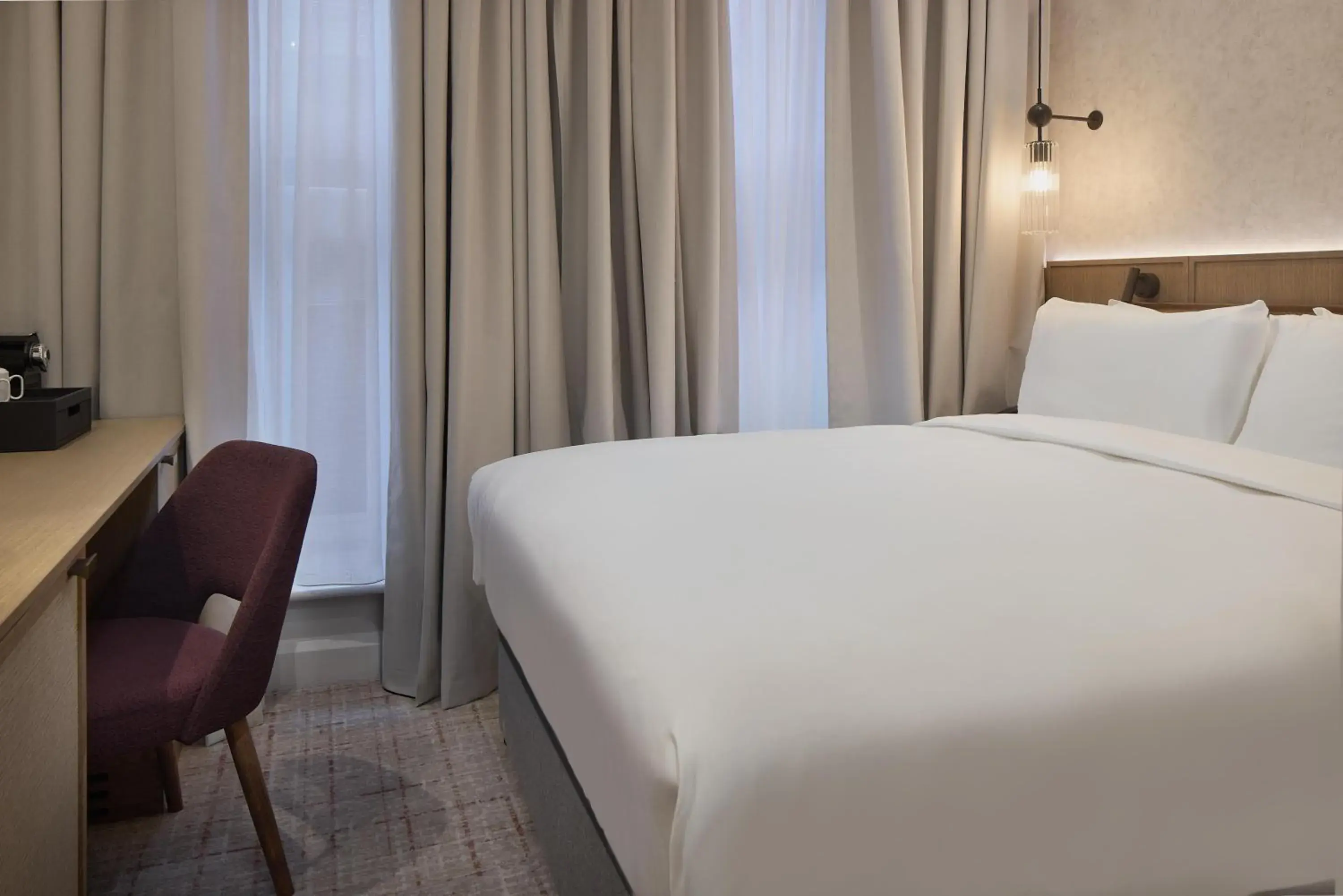 Bedroom, Bed in Radisson Blu Hotel, London Euston Square Bedroom, Bed in Radisson Blu Hotel, London Euston Square